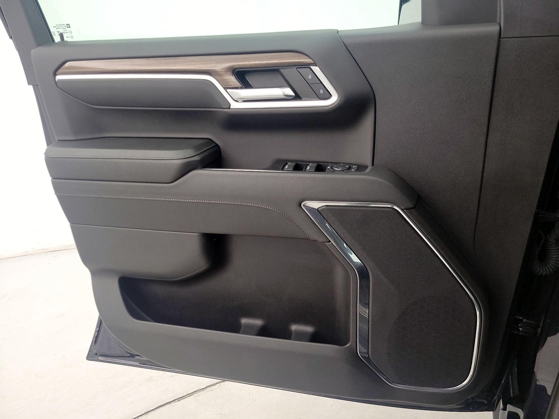 Thumbnail: 2024 Chevrolet Silverado 1500 - 12