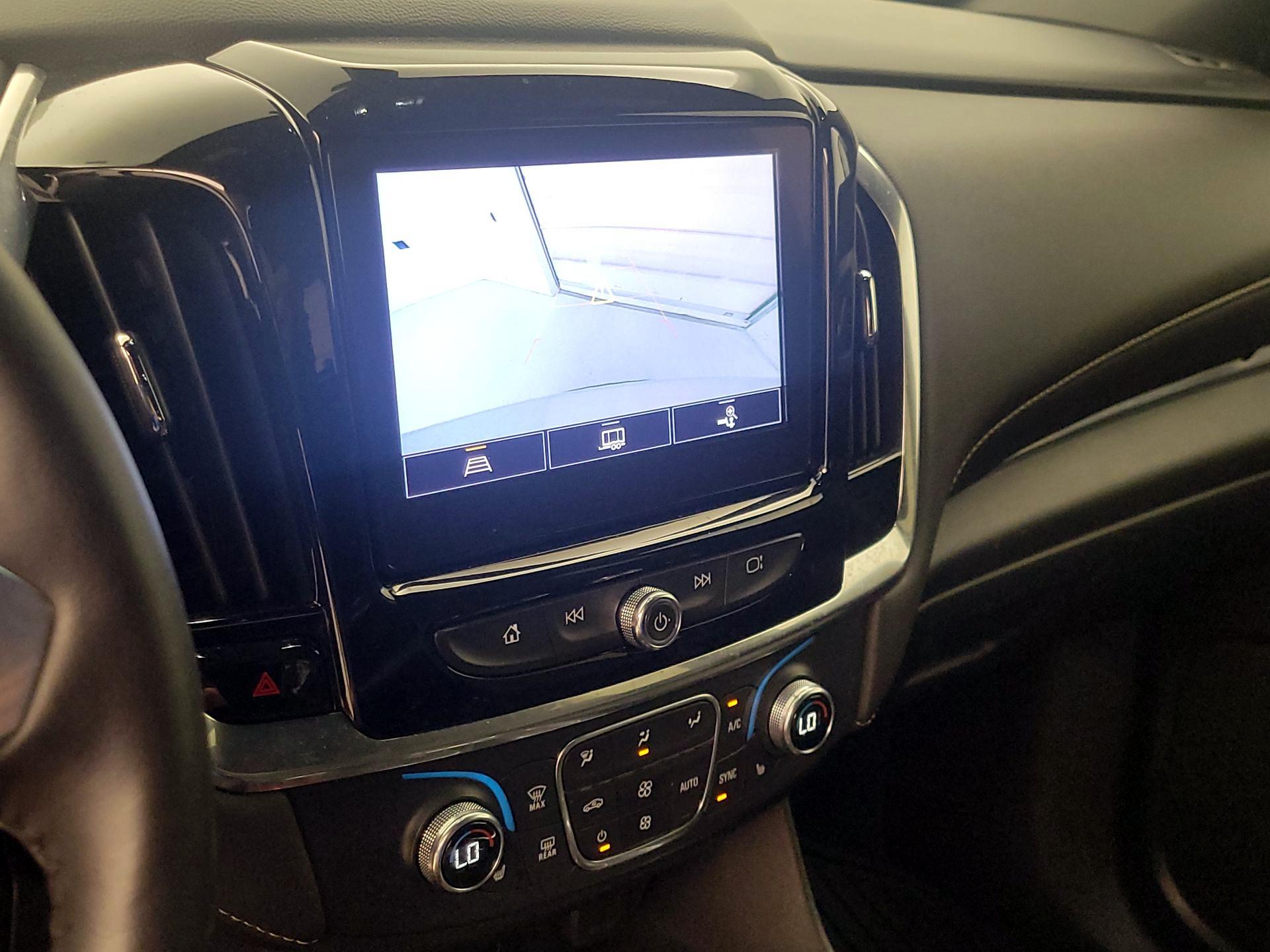 Thumbnail: 2022 Chevrolet Traverse - 14