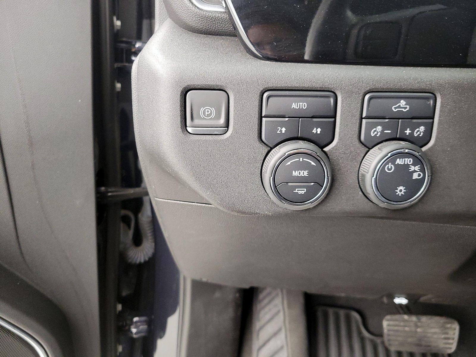 2023 Chevrolet Silverado 1500 LT - Photo 14