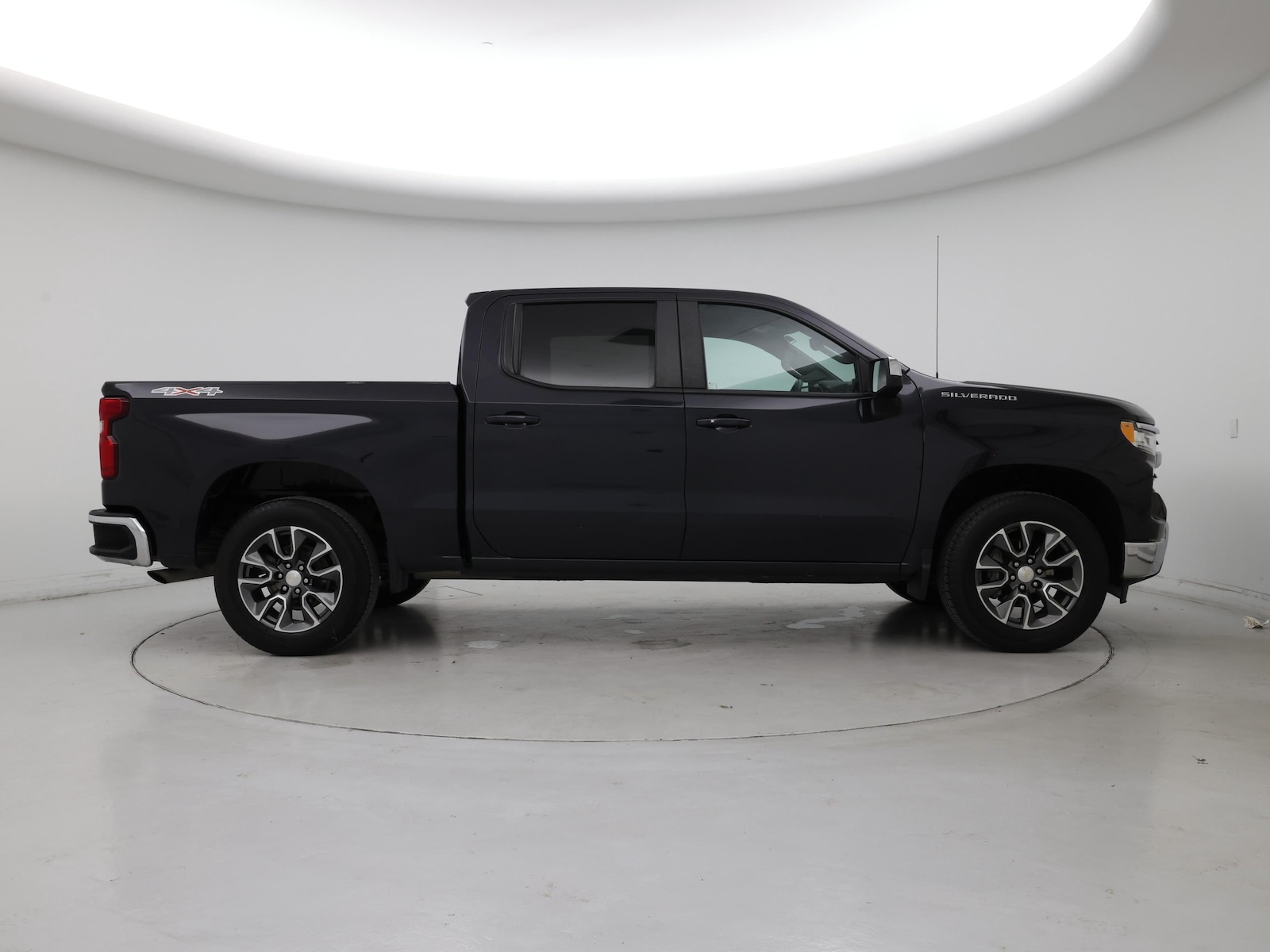 2023 Chevrolet Silverado 1500 LT - Photo 8