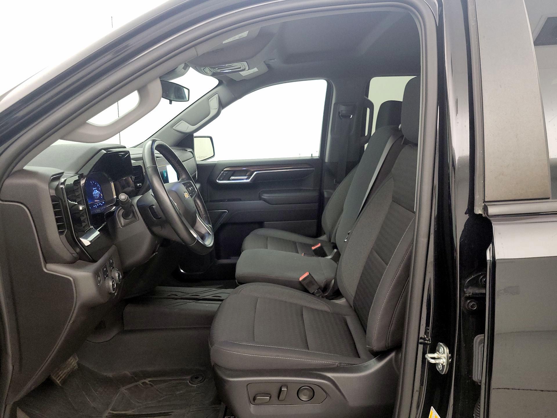 Thumbnail: 2023 Chevrolet Silverado 1500 - 11