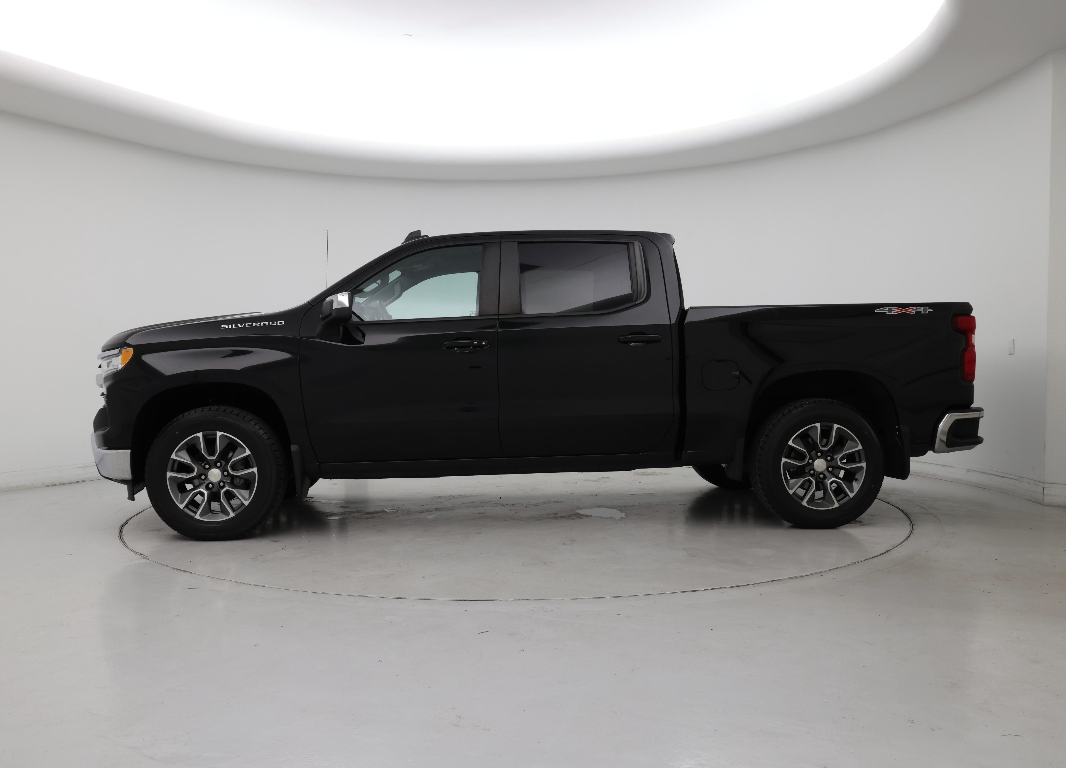 Thumbnail: 2023 Chevrolet Silverado 1500 - 3