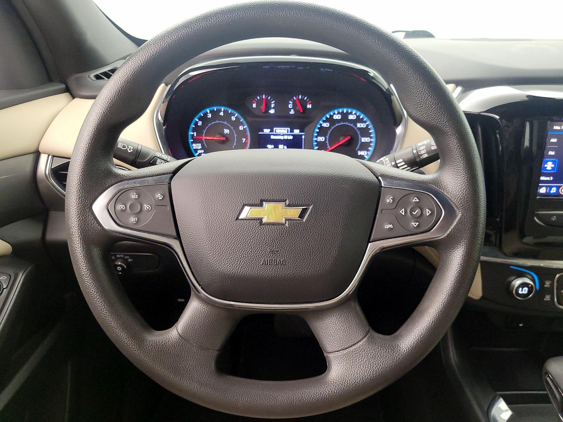 Thumbnail: 2023 Chevrolet Traverse - 10