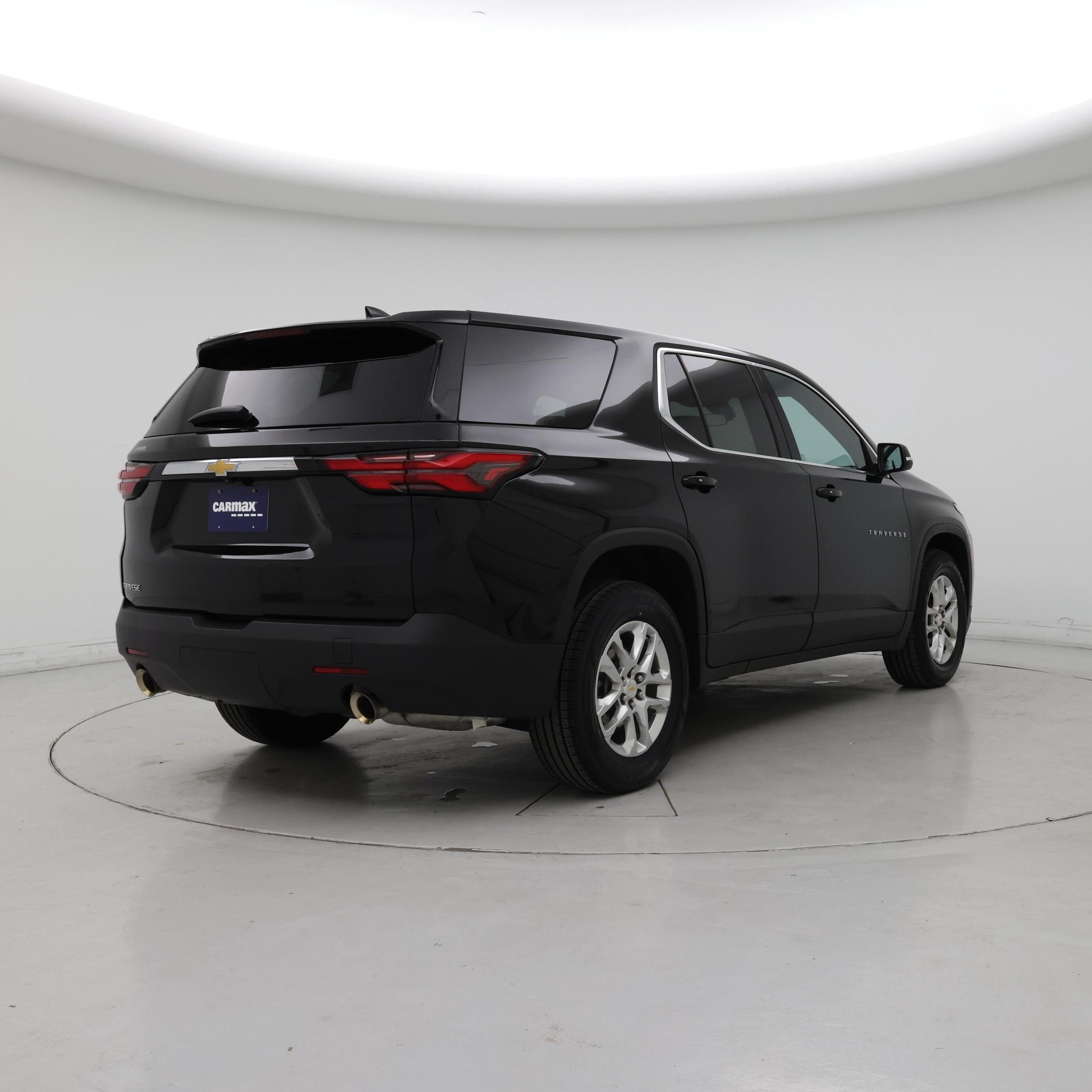 Thumbnail: 2023 Chevrolet Traverse - 8