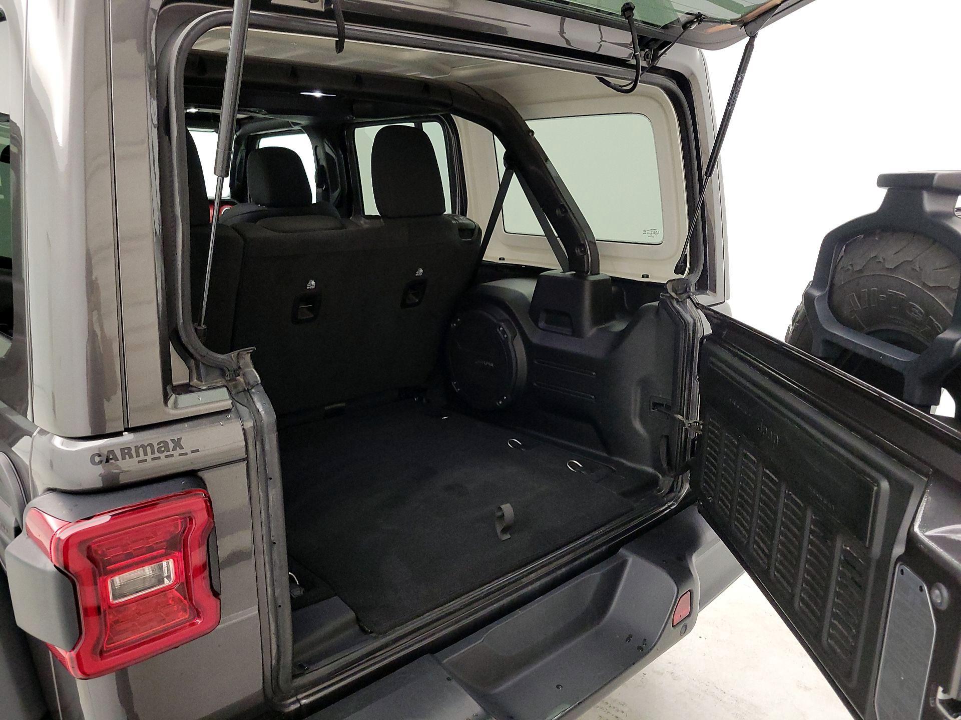 Thumbnail: 2022 Jeep Wrangler - 18
