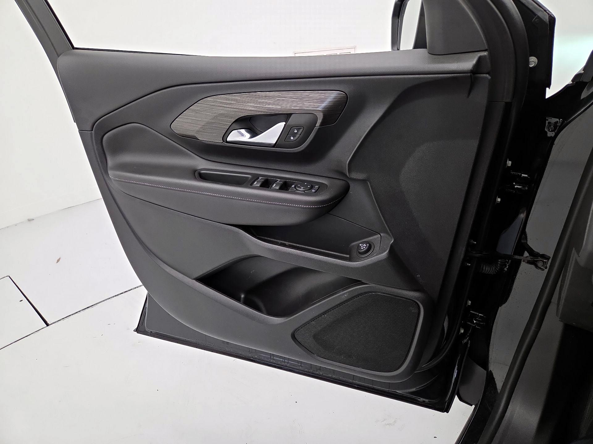 Thumbnail: 2023 GMC Terrain - 12