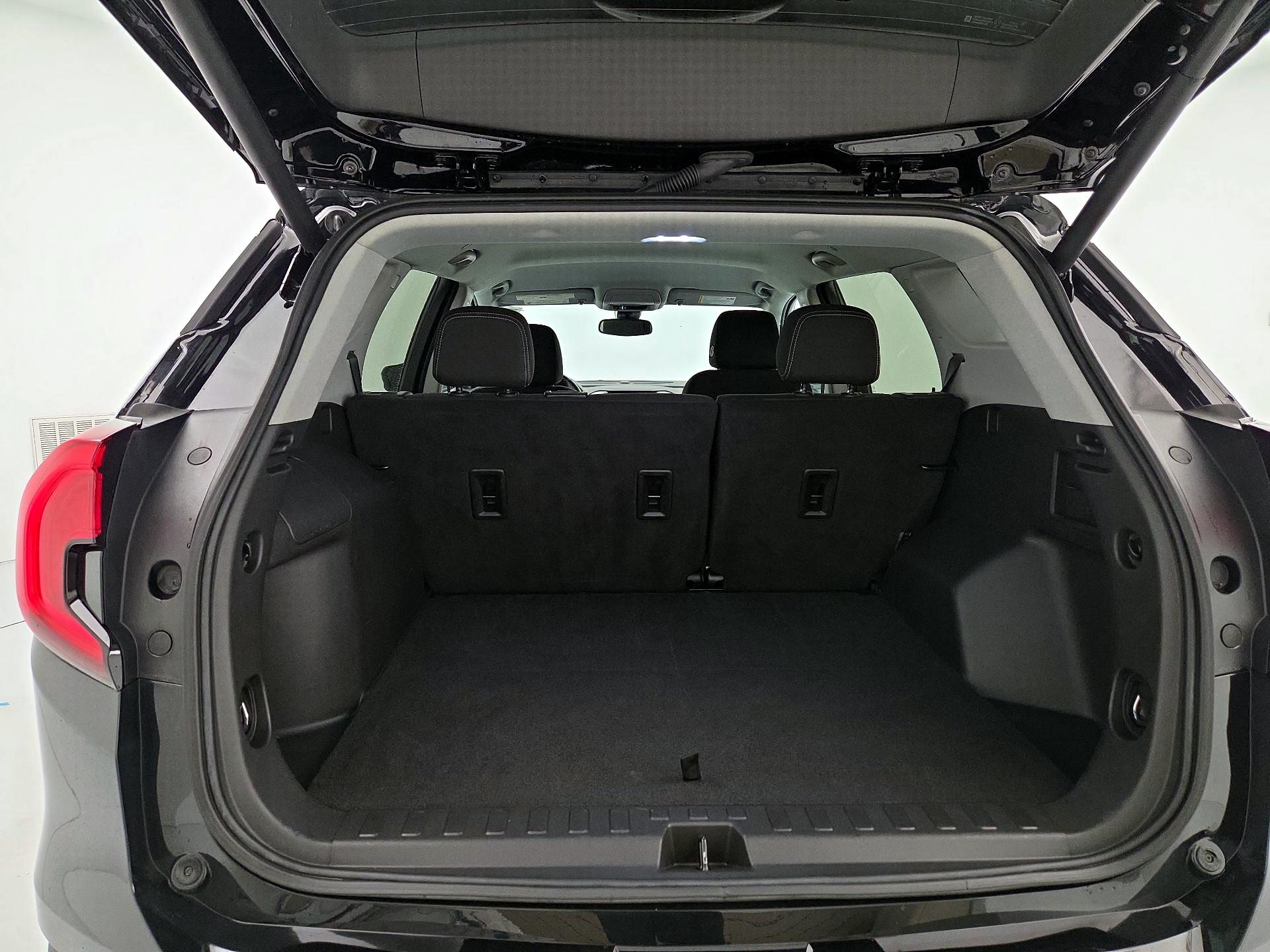 Thumbnail: 2023 GMC Terrain - 20