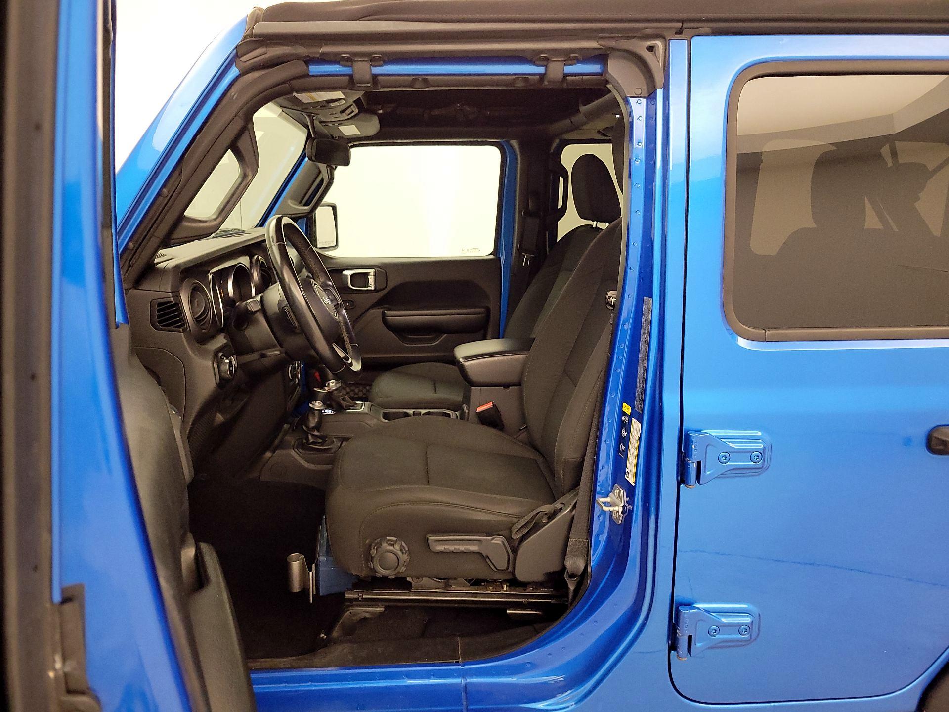 Thumbnail: 2021 Jeep Wrangler - 9