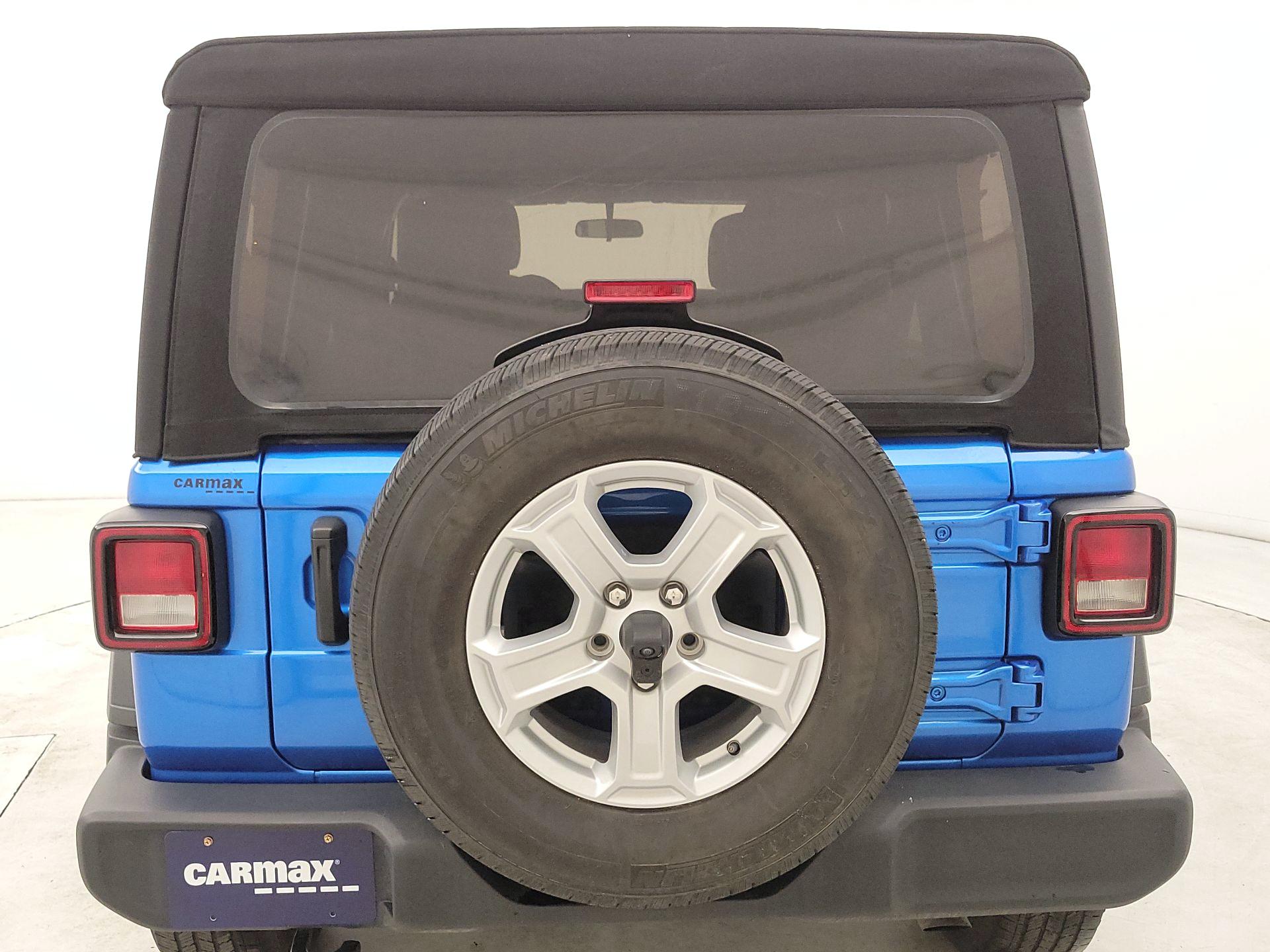 Thumbnail: 2021 Jeep Wrangler - 6