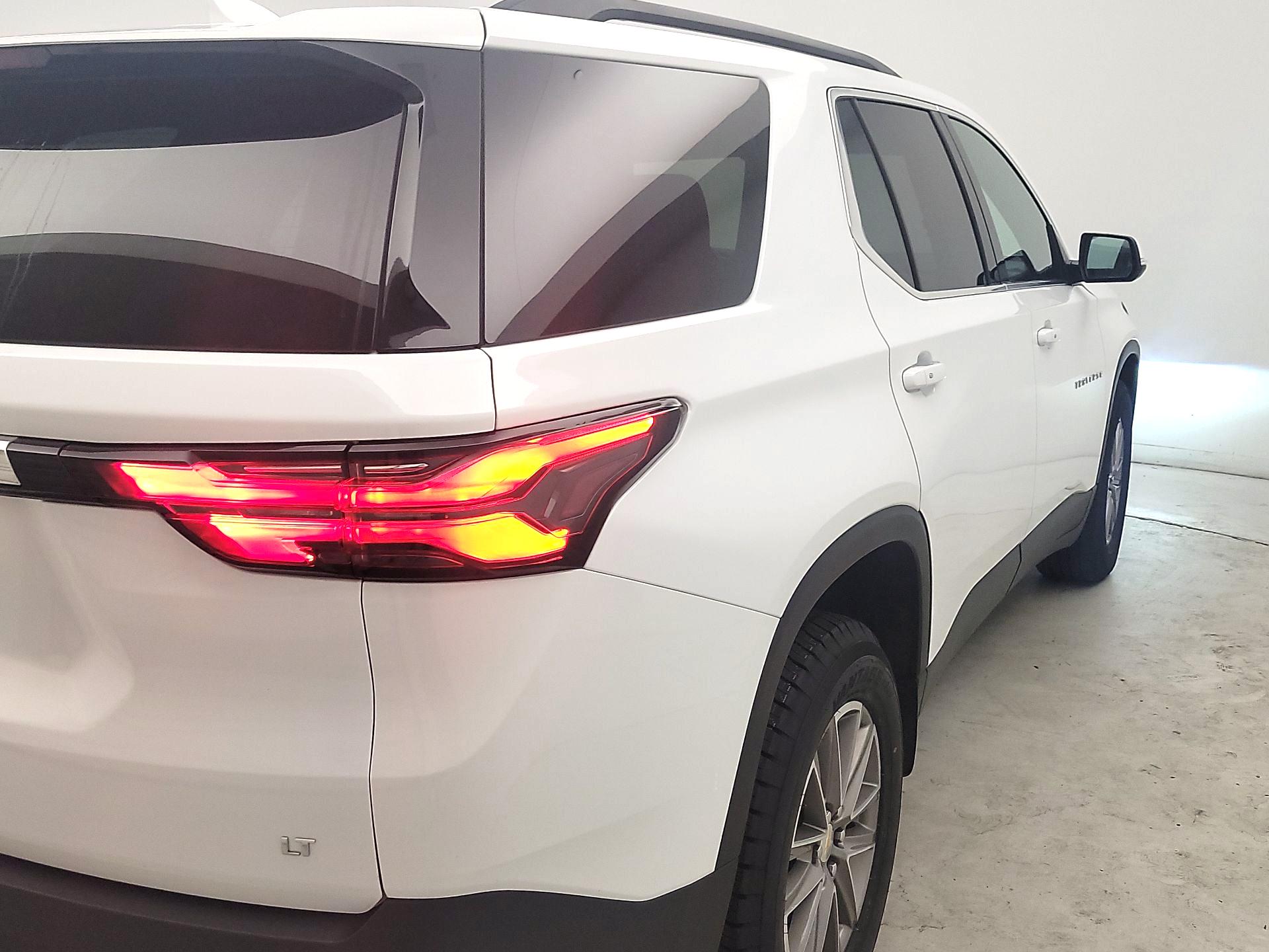 Thumbnail: 2023 Chevrolet Traverse - 5