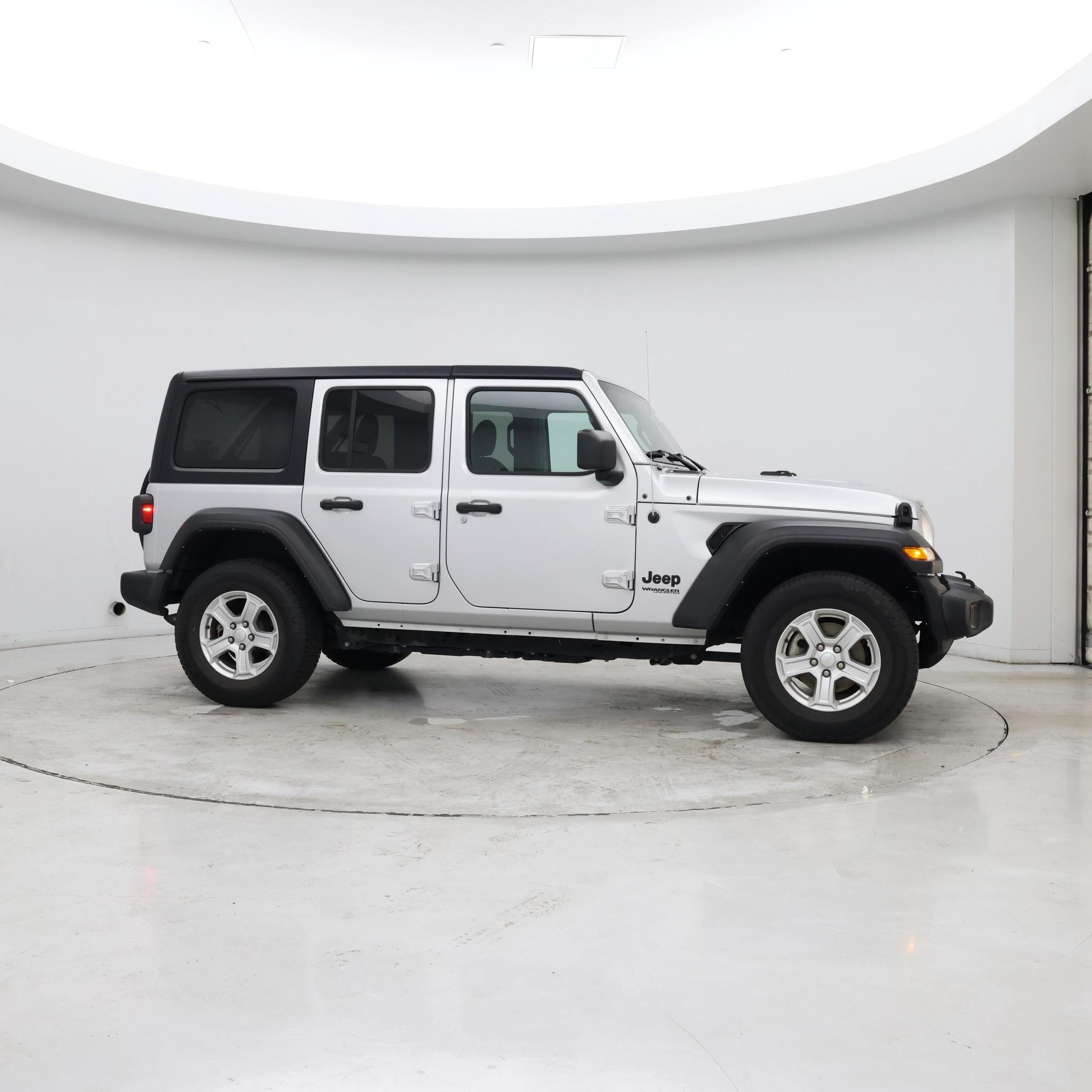 Thumbnail: 2022 Jeep Wrangler - 7