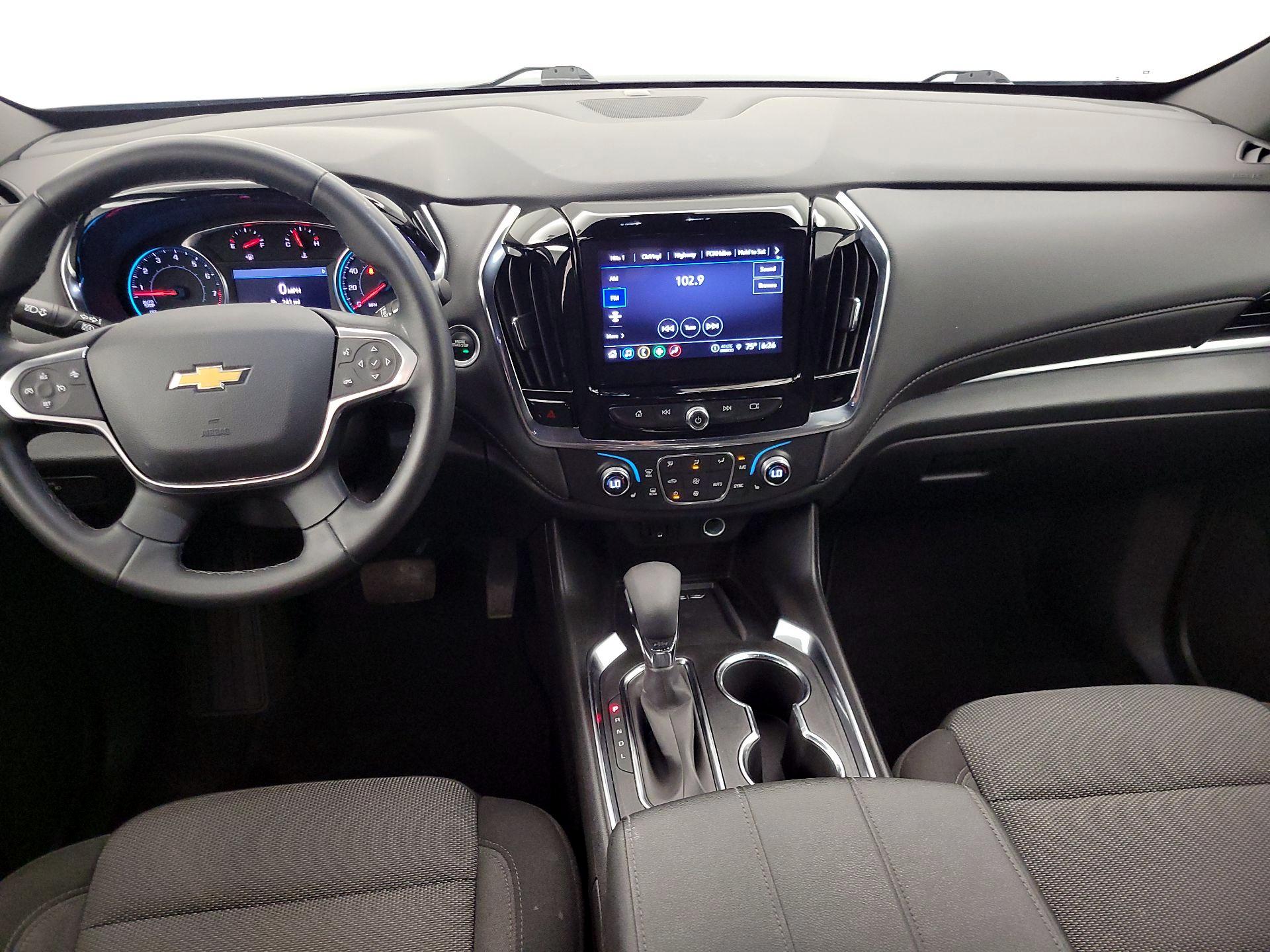 Thumbnail: 2023 Chevrolet Traverse - 9
