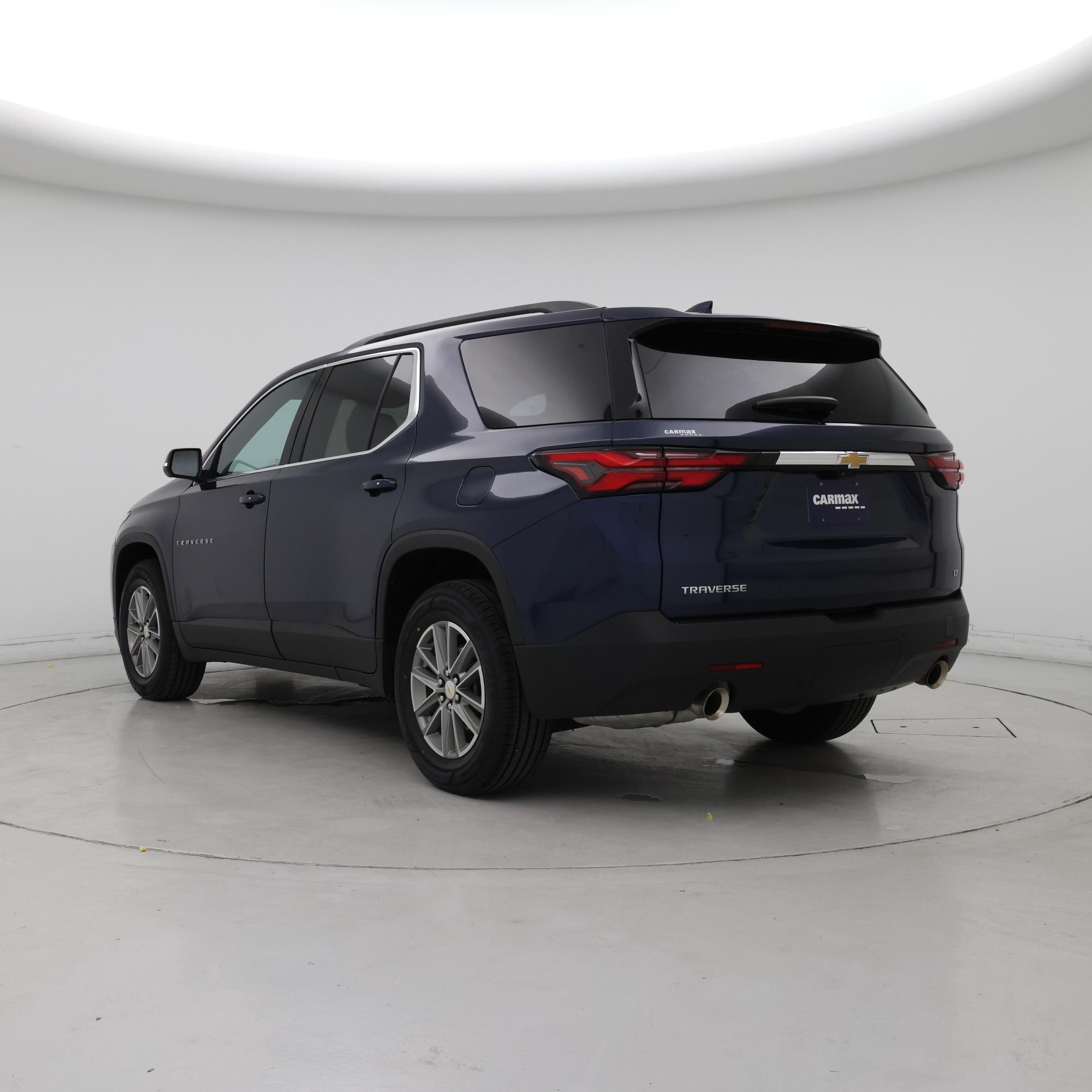 Thumbnail: 2023 Chevrolet Traverse - 2