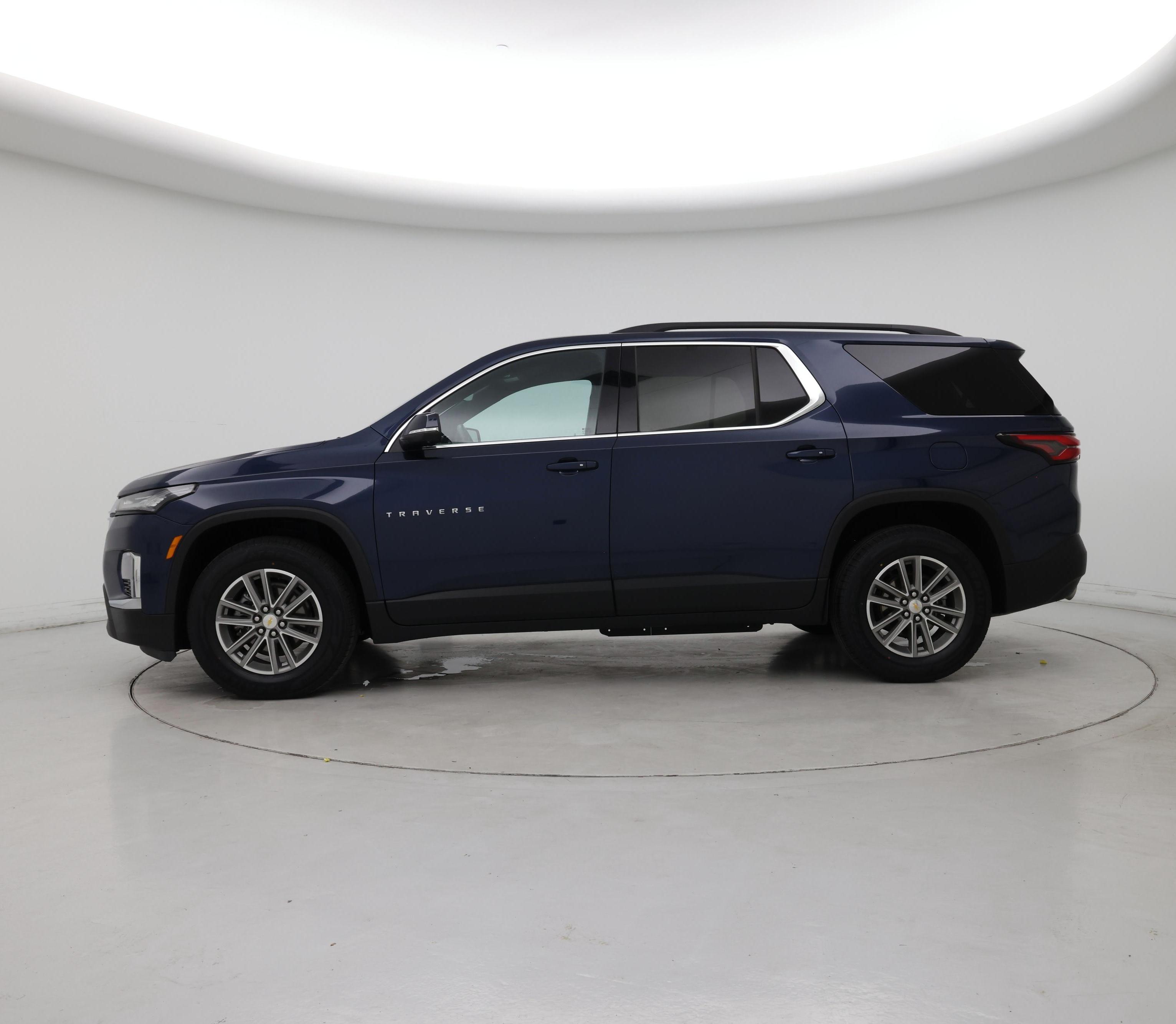 Thumbnail: 2023 Chevrolet Traverse - 3