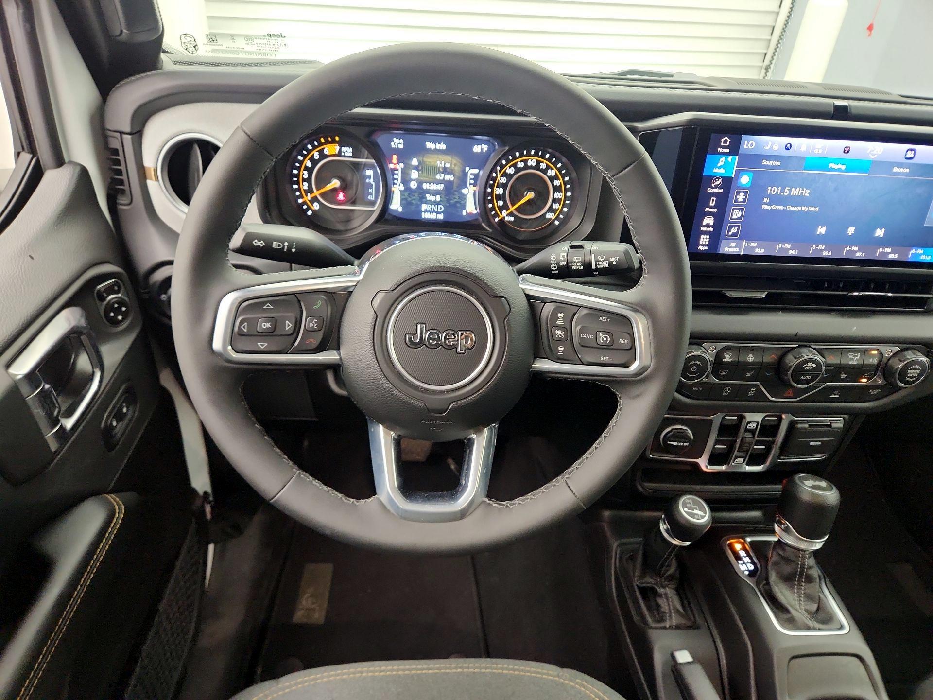 Thumbnail: 2025 Jeep Wrangler - 10