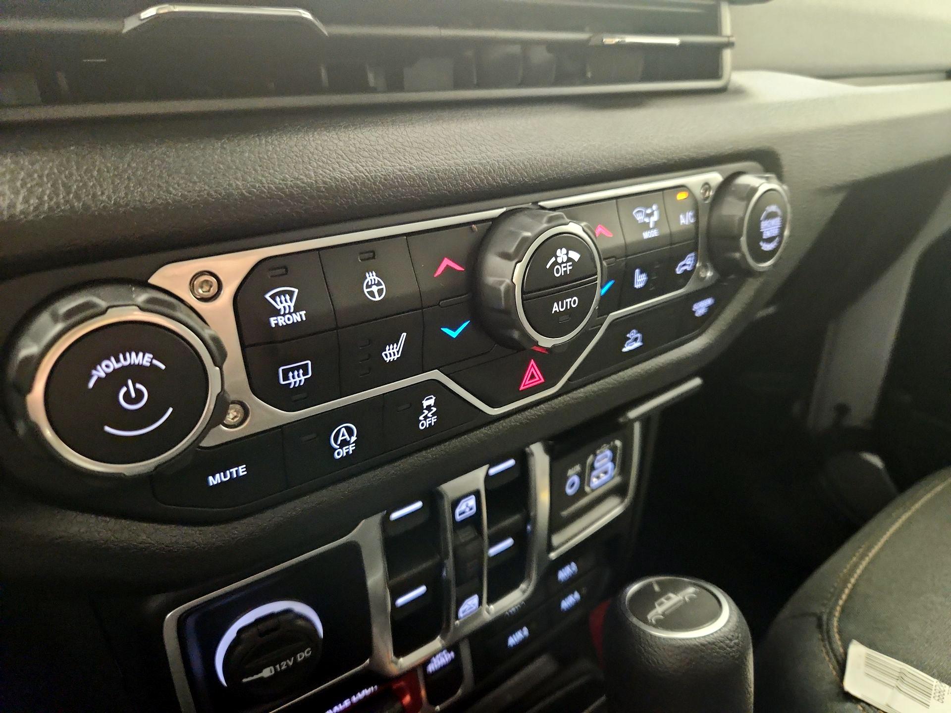 Thumbnail: 2024 Jeep Gladiator - 16