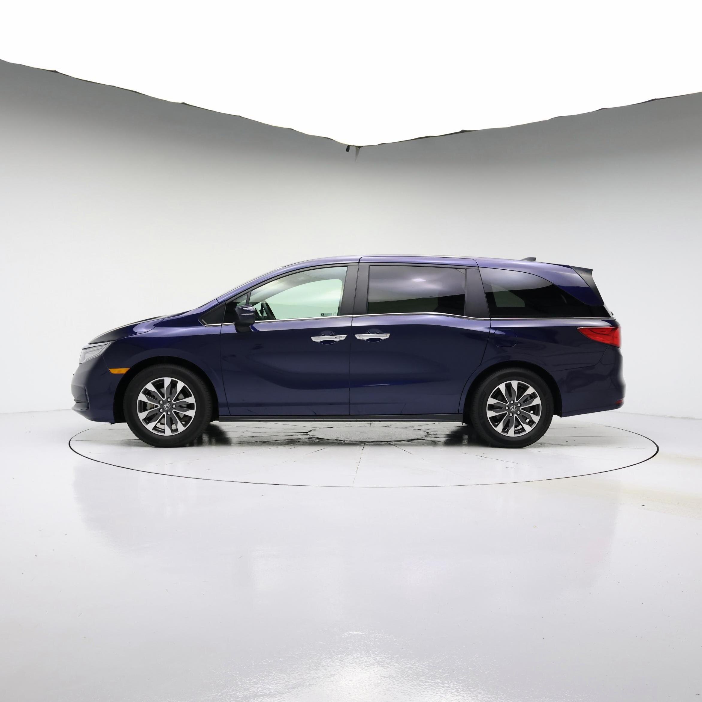 Thumbnail: 2024 Honda Odyssey - 3