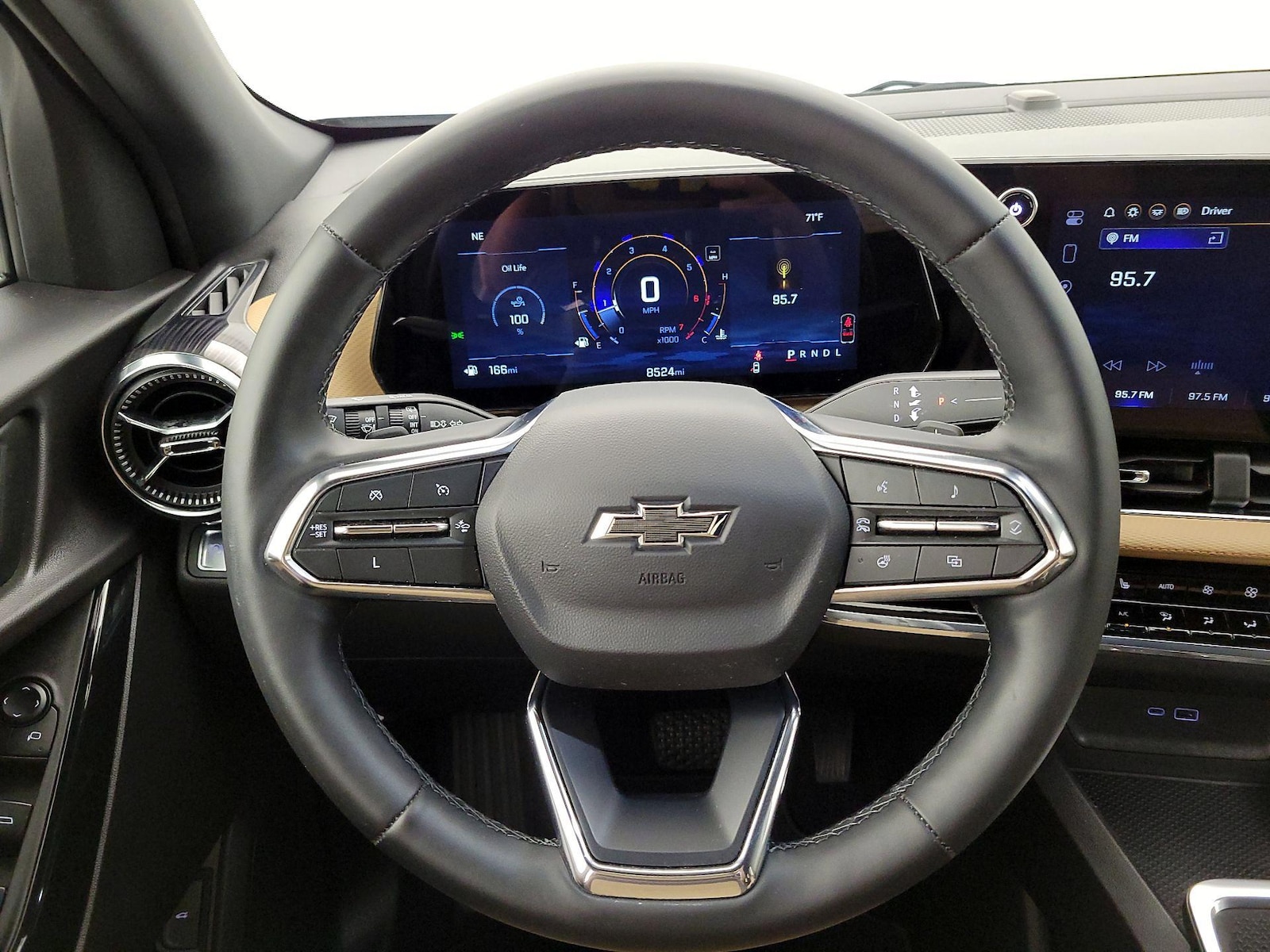 2025 Chevrolet Equinox ACTIV - Photo 11