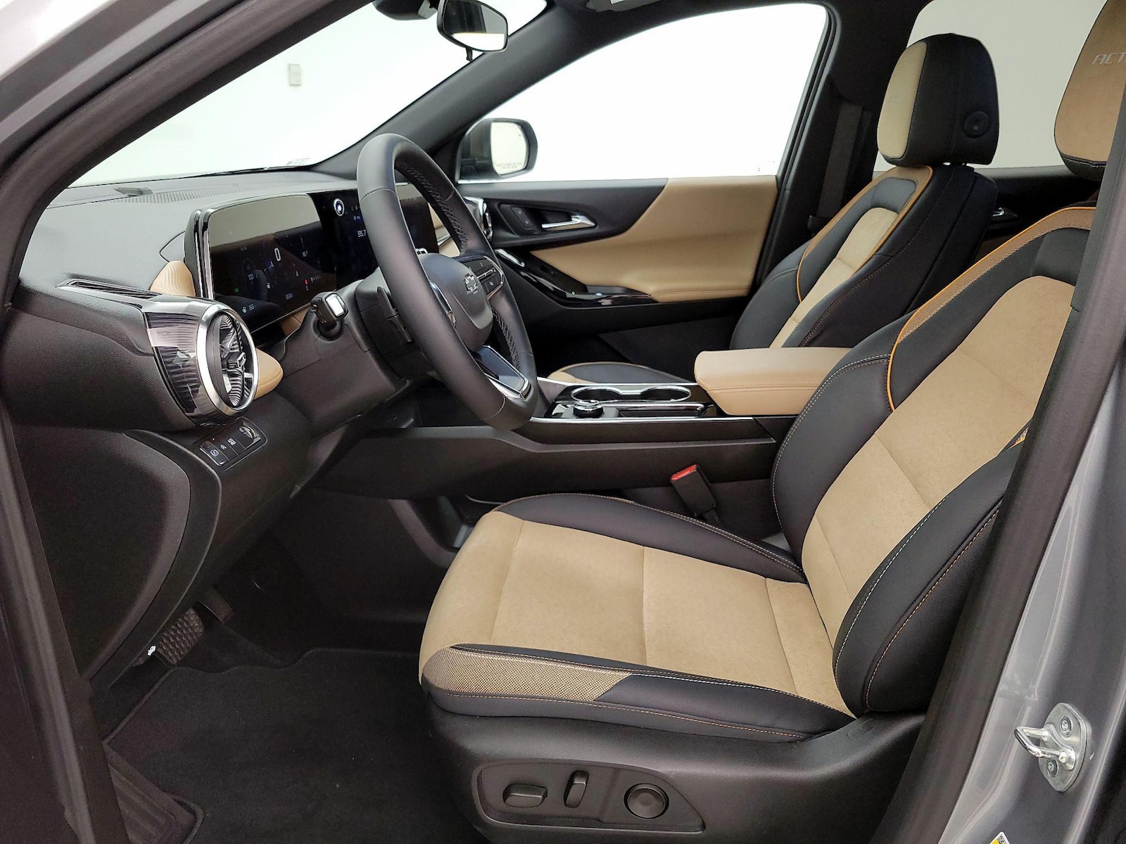 2025 Chevrolet Equinox ACTIV - Photo 12
