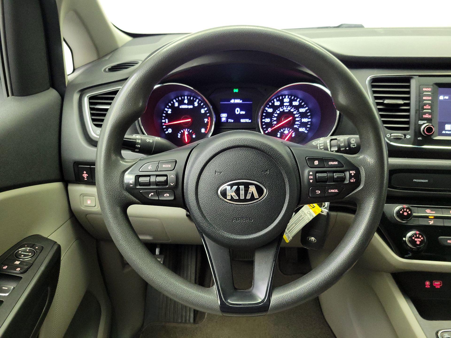 Thumbnail: 2021 Kia Sedona - 10