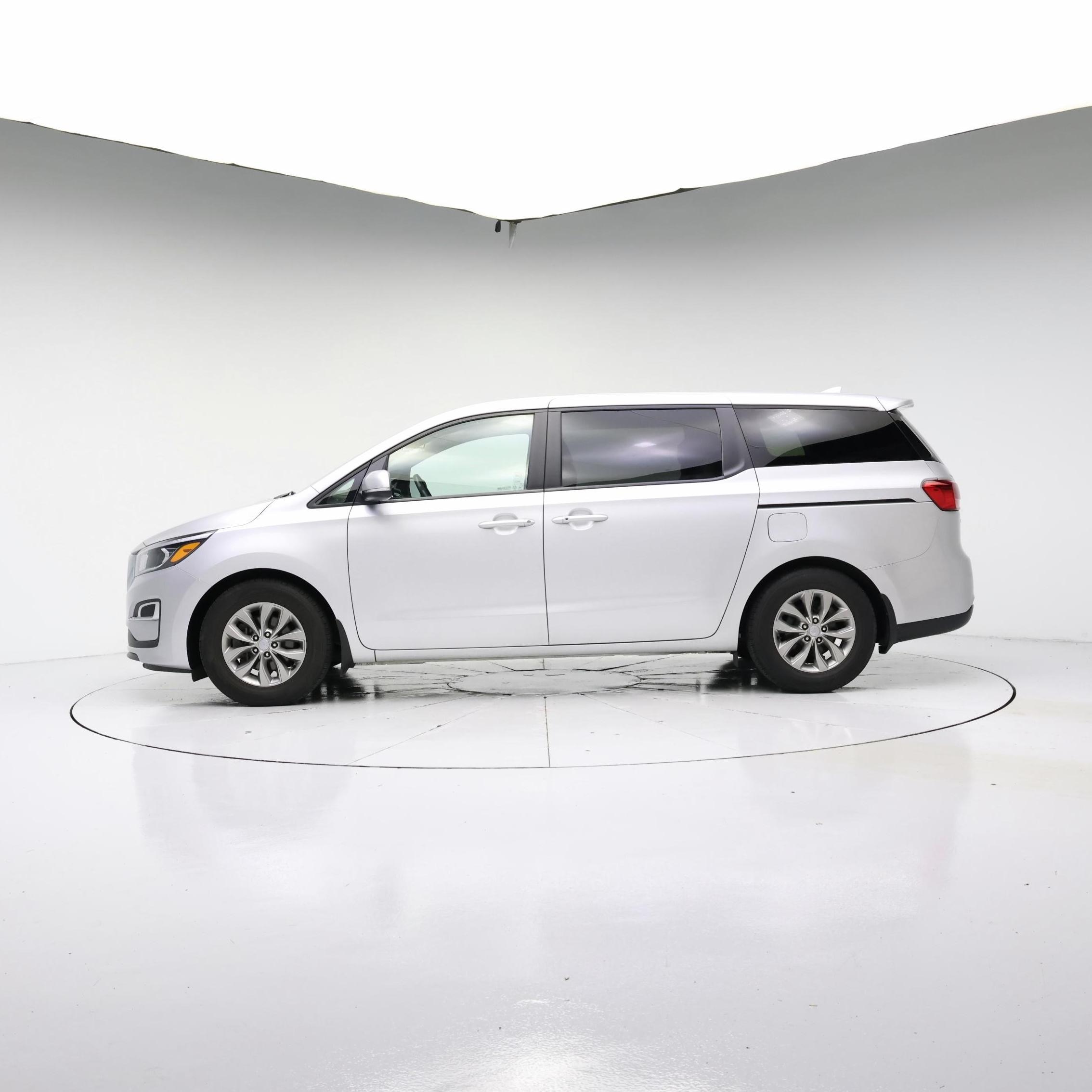 Thumbnail: 2021 Kia Sedona - 3