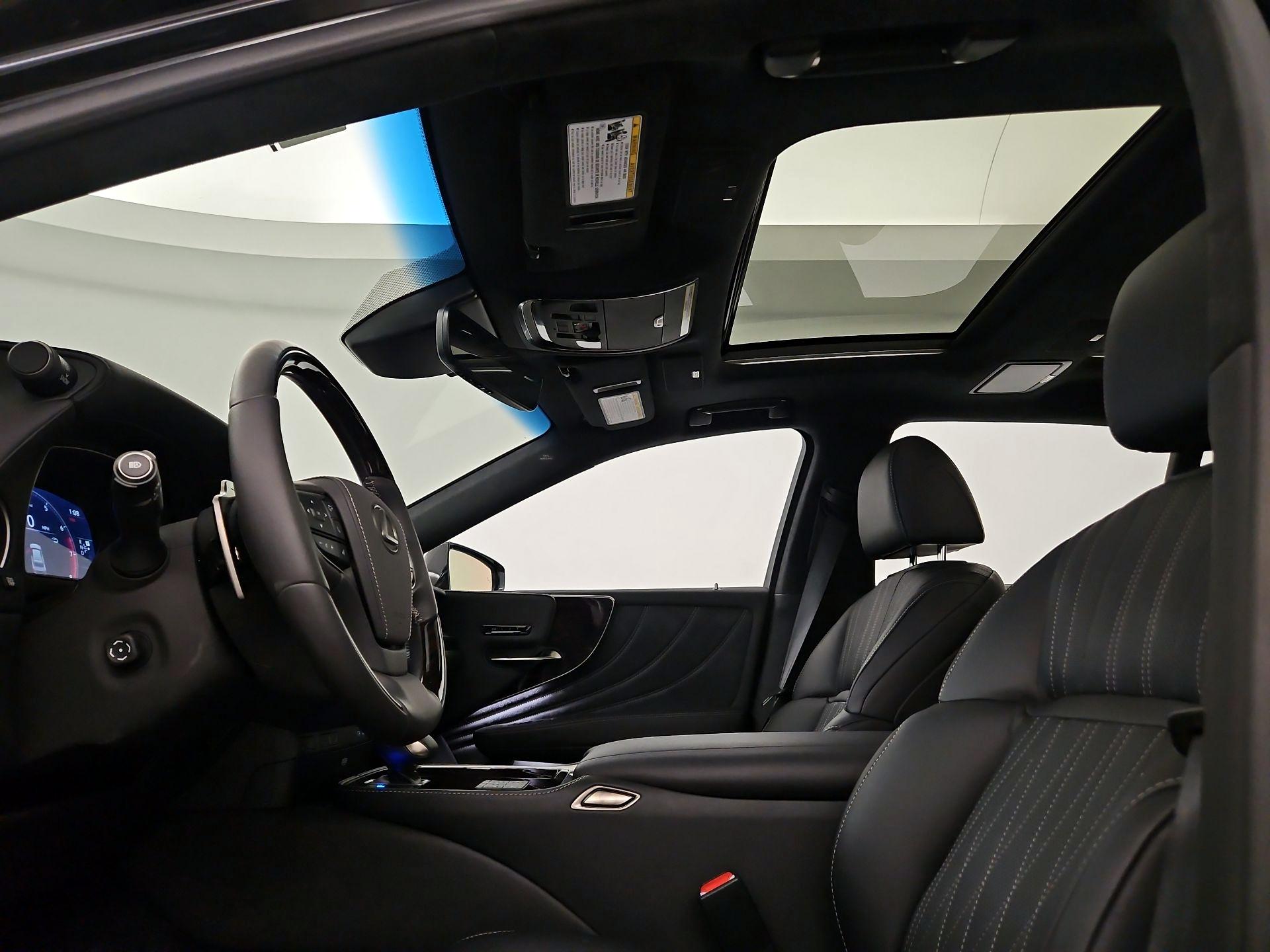 Thumbnail: 2023 Lexus LS - 17