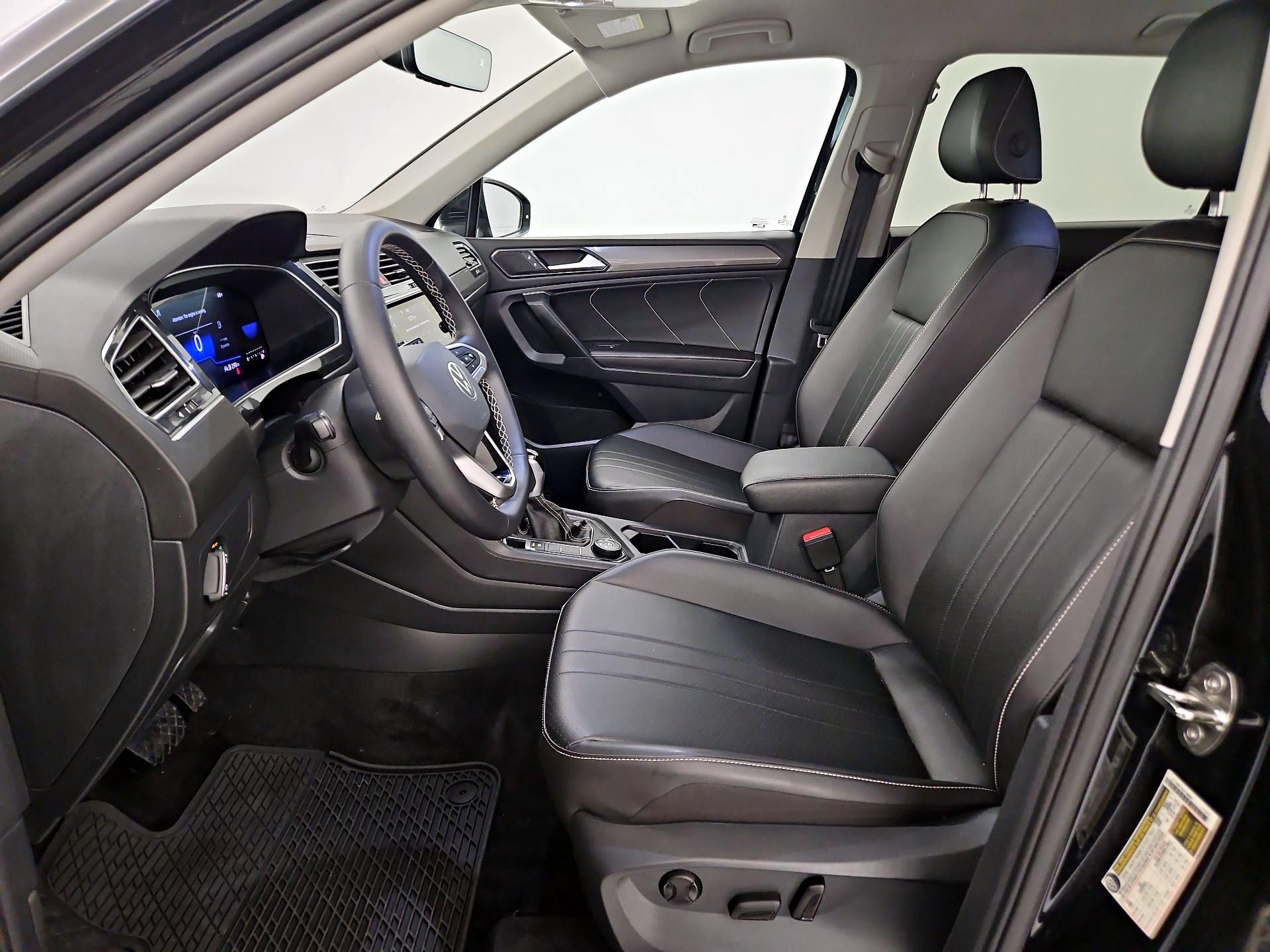 Thumbnail: 2024 Volkswagen Tiguan - 9