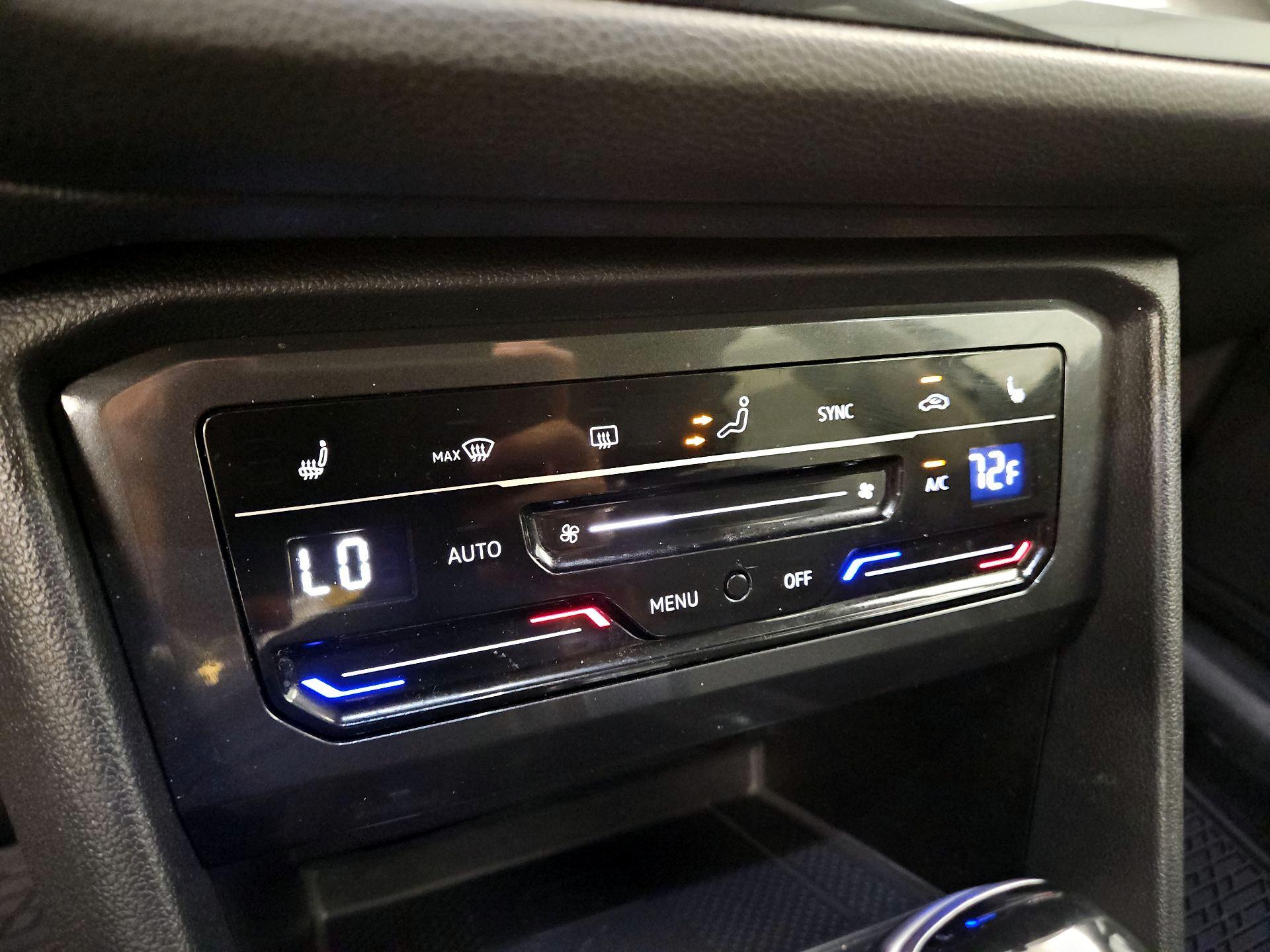 Thumbnail: 2024 Volkswagen Tiguan - 14