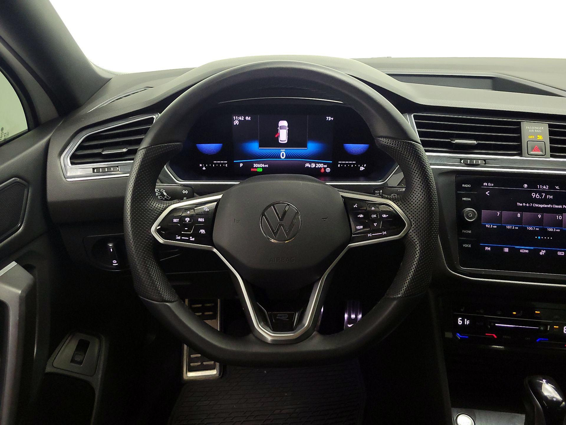 Thumbnail: 2022 Volkswagen Tiguan - 10