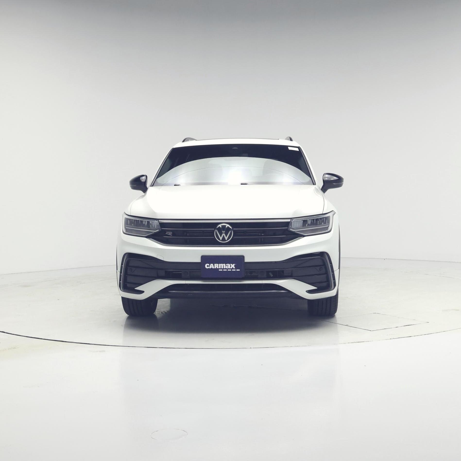 Thumbnail: 2022 Volkswagen Tiguan - 5