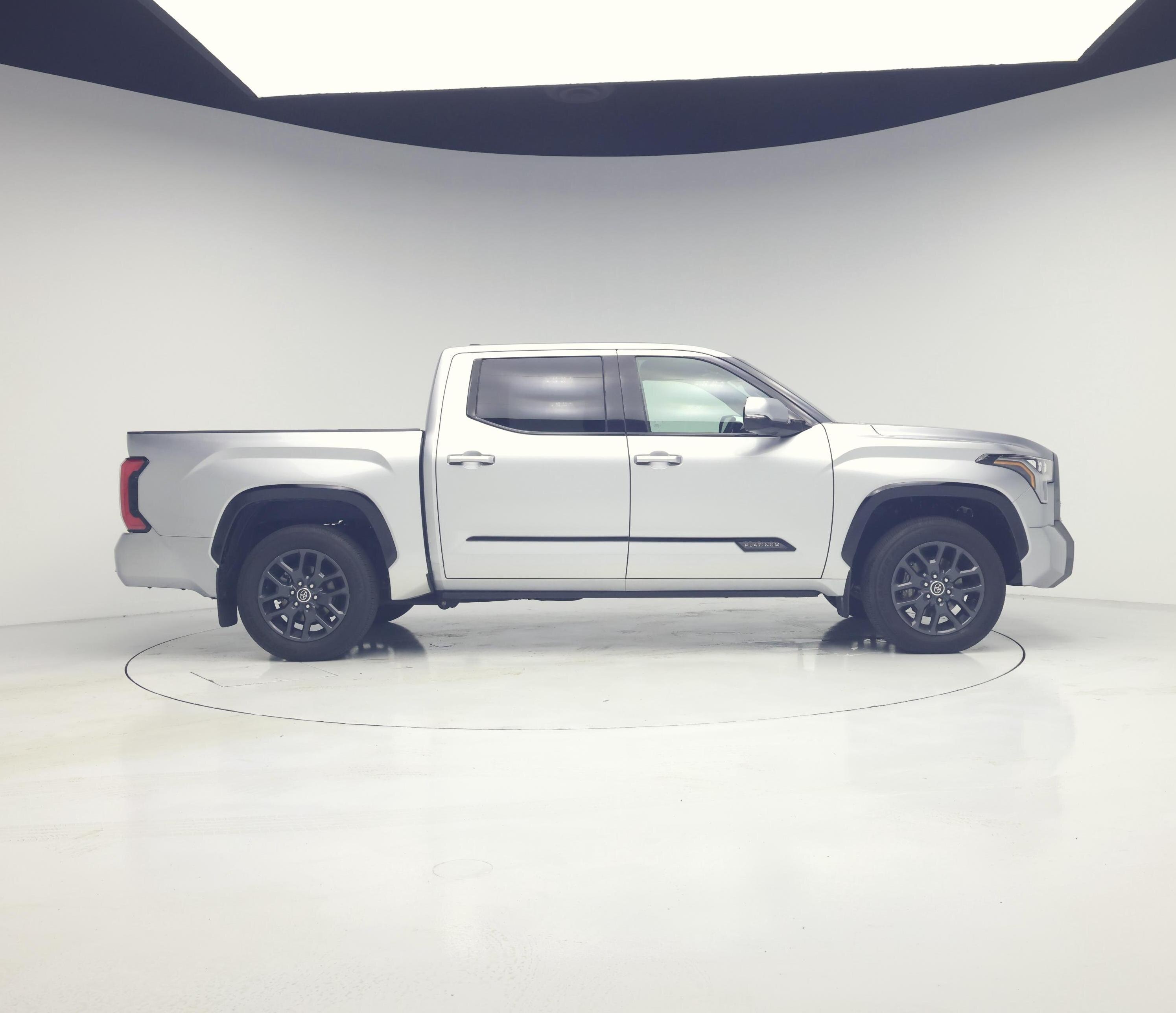 Thumbnail: 2023 Toyota Tundra - 7