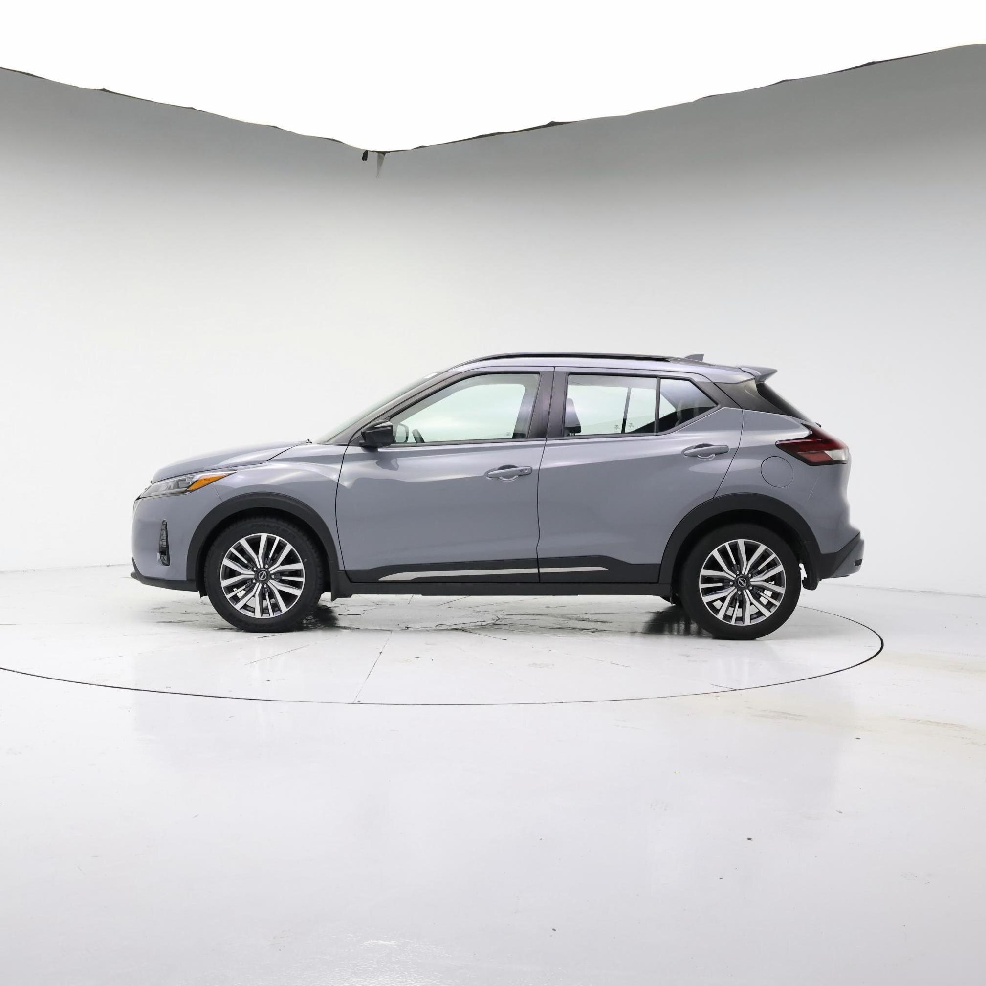 Thumbnail: 2024 Nissan Kicks - 3