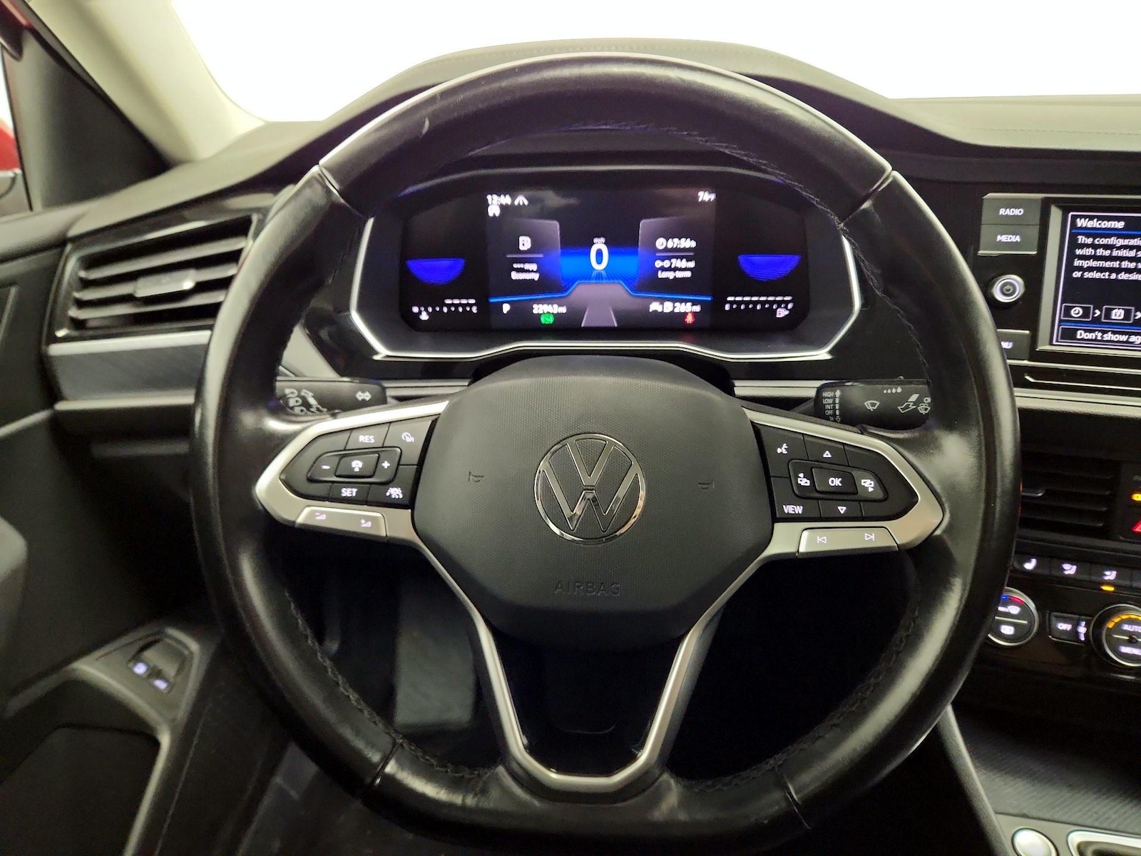 2023 Volkswagen Jetta SE - Photo 11