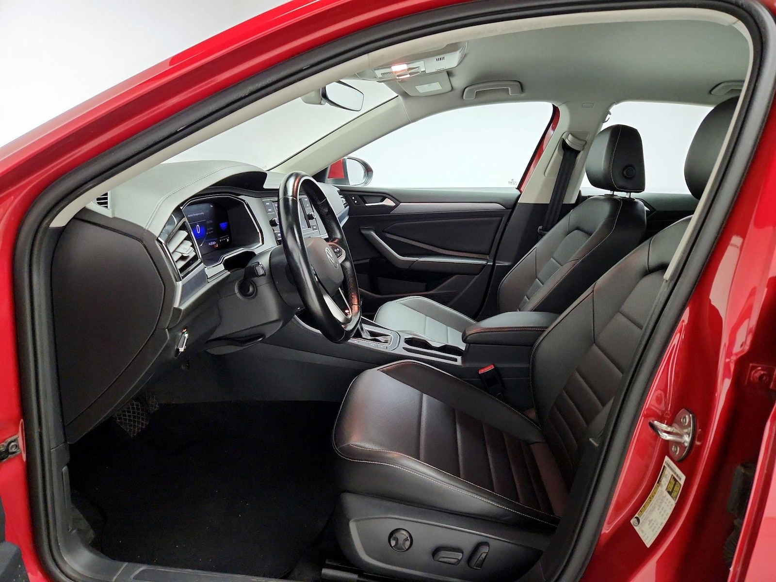 2023 Volkswagen Jetta SE - Photo 12