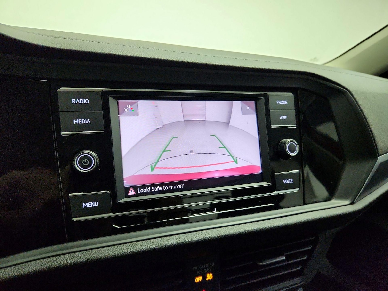 2023 Volkswagen Jetta SE - Photo 15