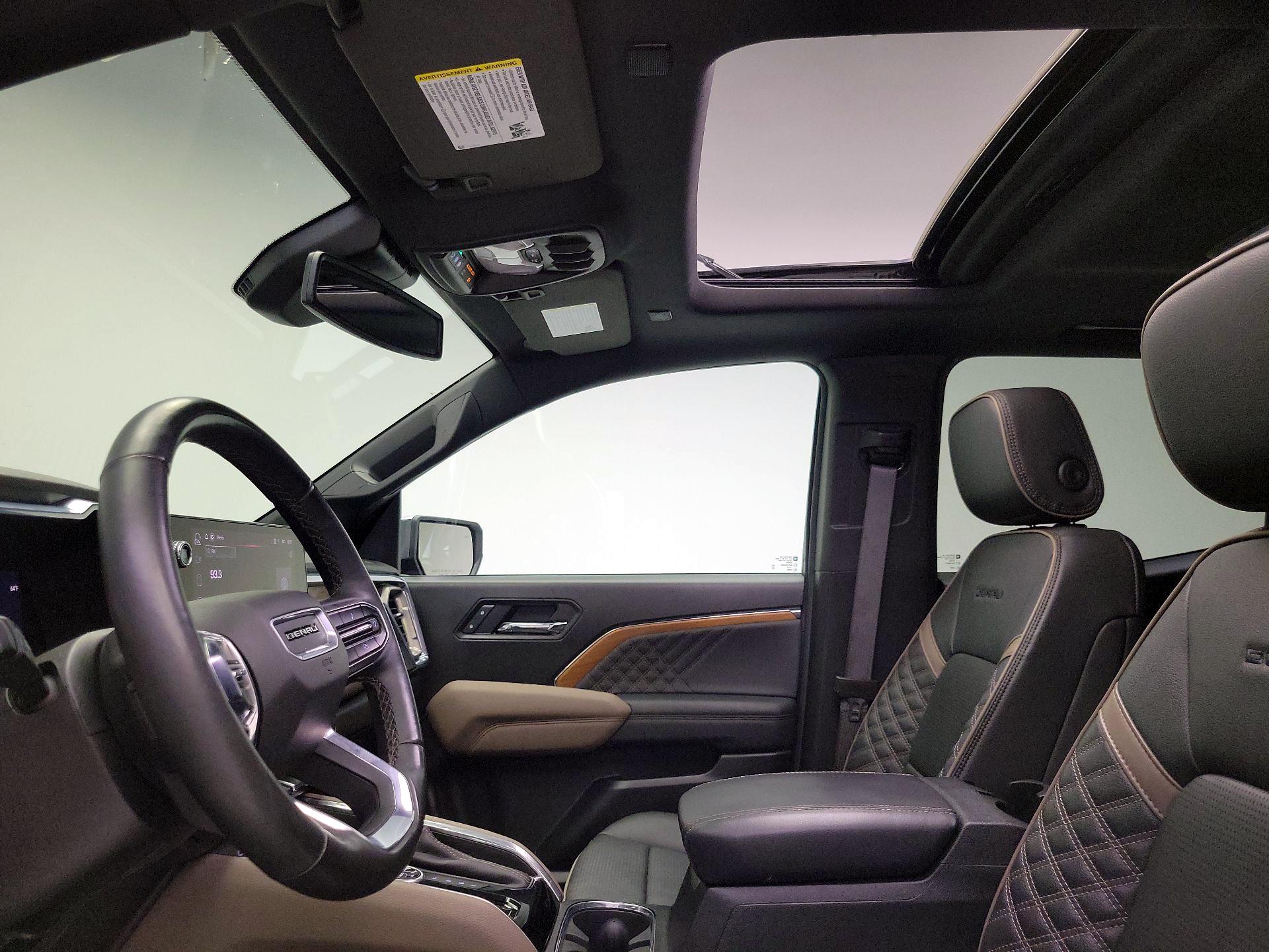 Thumbnail: 2025 GMC Canyon - 18