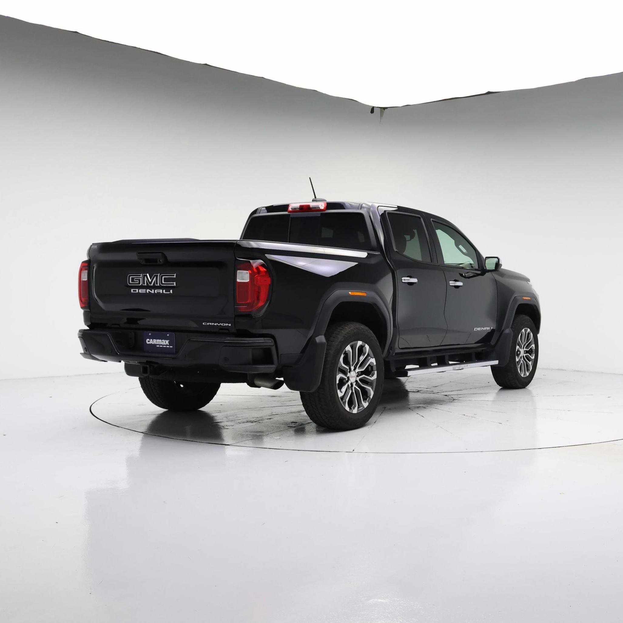Thumbnail: 2025 GMC Canyon - 8