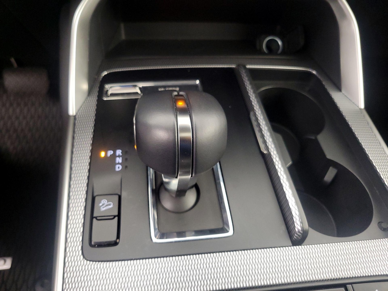 2025 Mazda CX-90 Preferred Package - Photo 18
