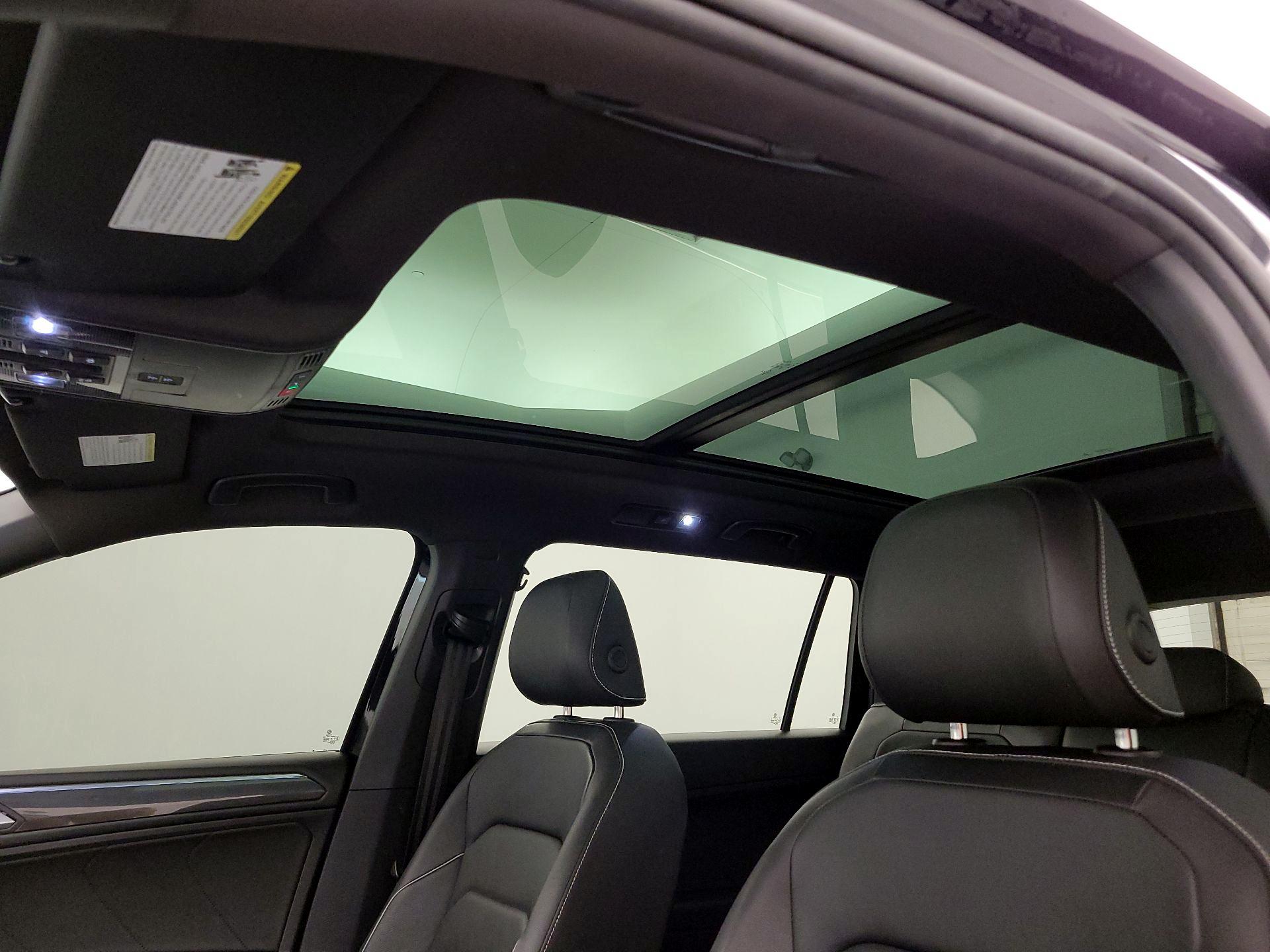 Thumbnail: 2021 Volkswagen Tiguan - 20