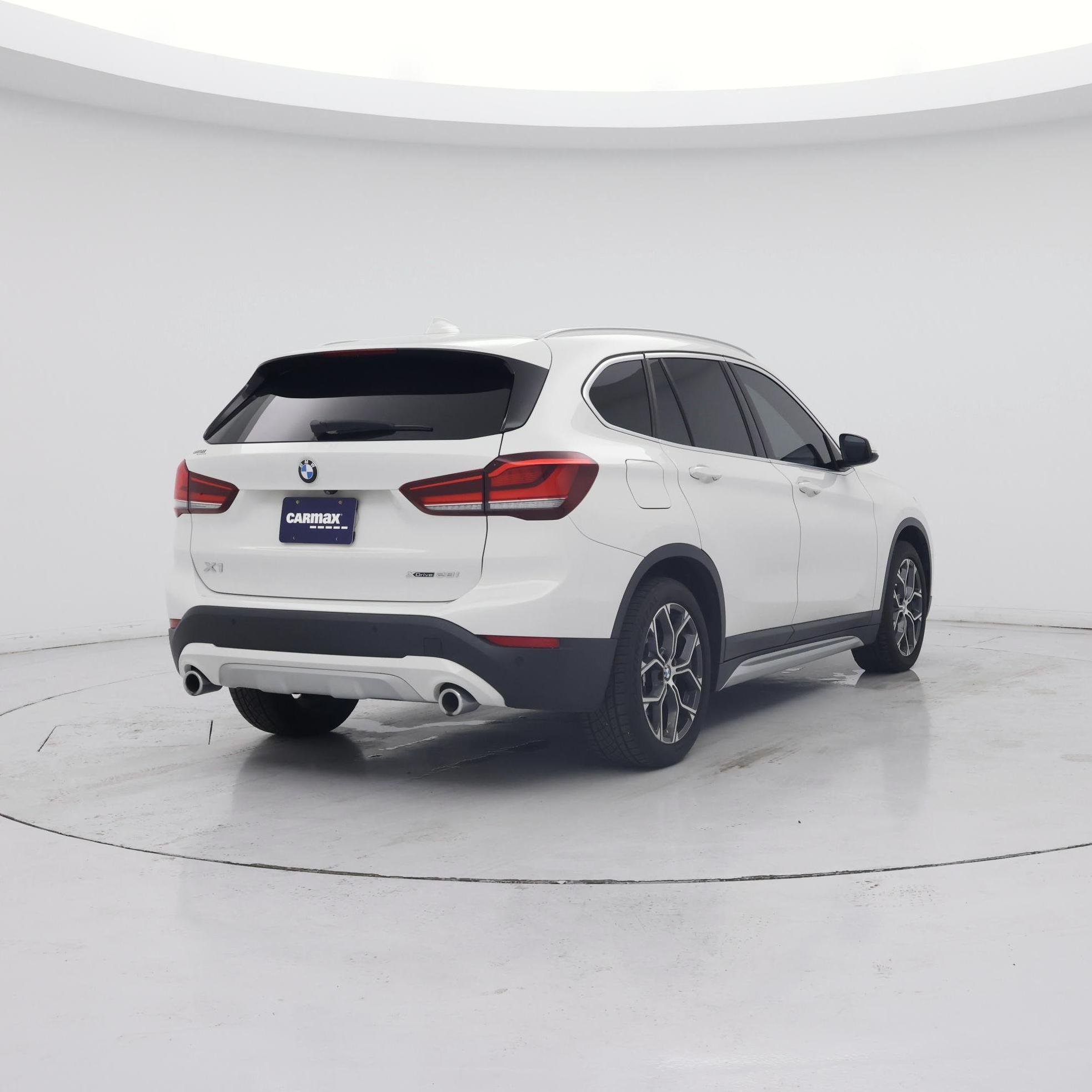 Thumbnail: 2020 BMW X1 - 8