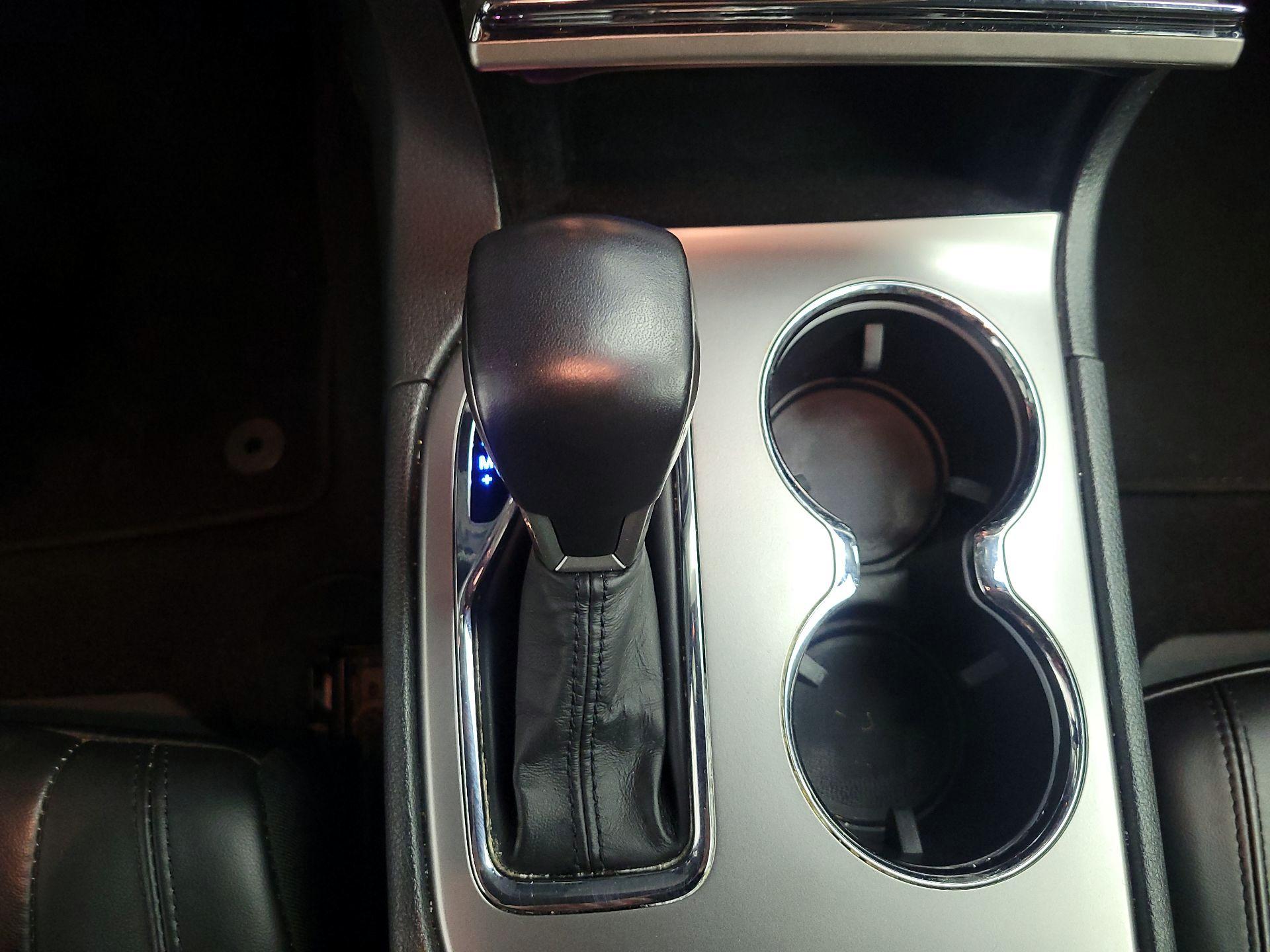 Thumbnail: 2020 Jeep Grand Cherokee - 15