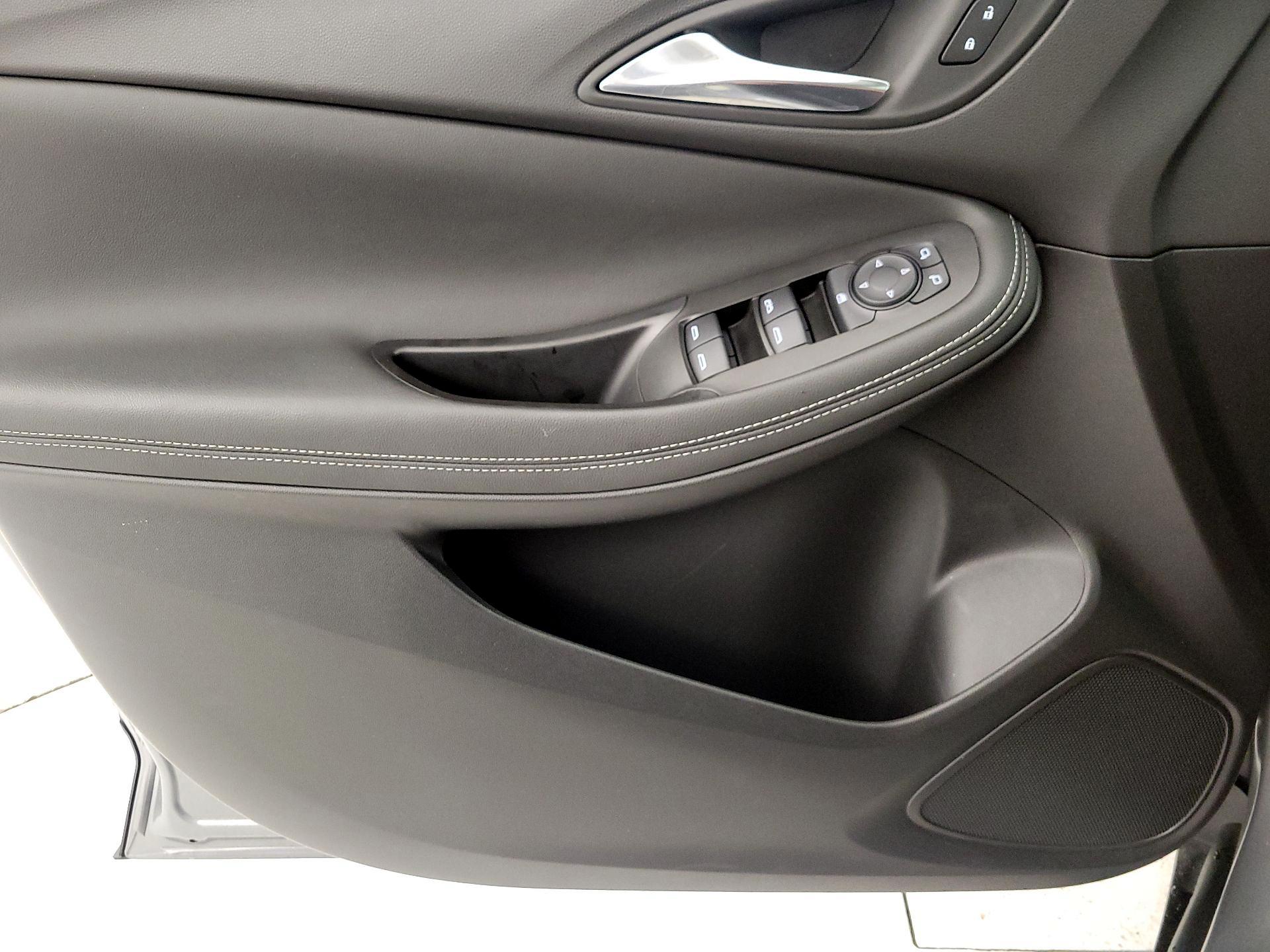 Thumbnail: 2023 Buick Encore GX - 12