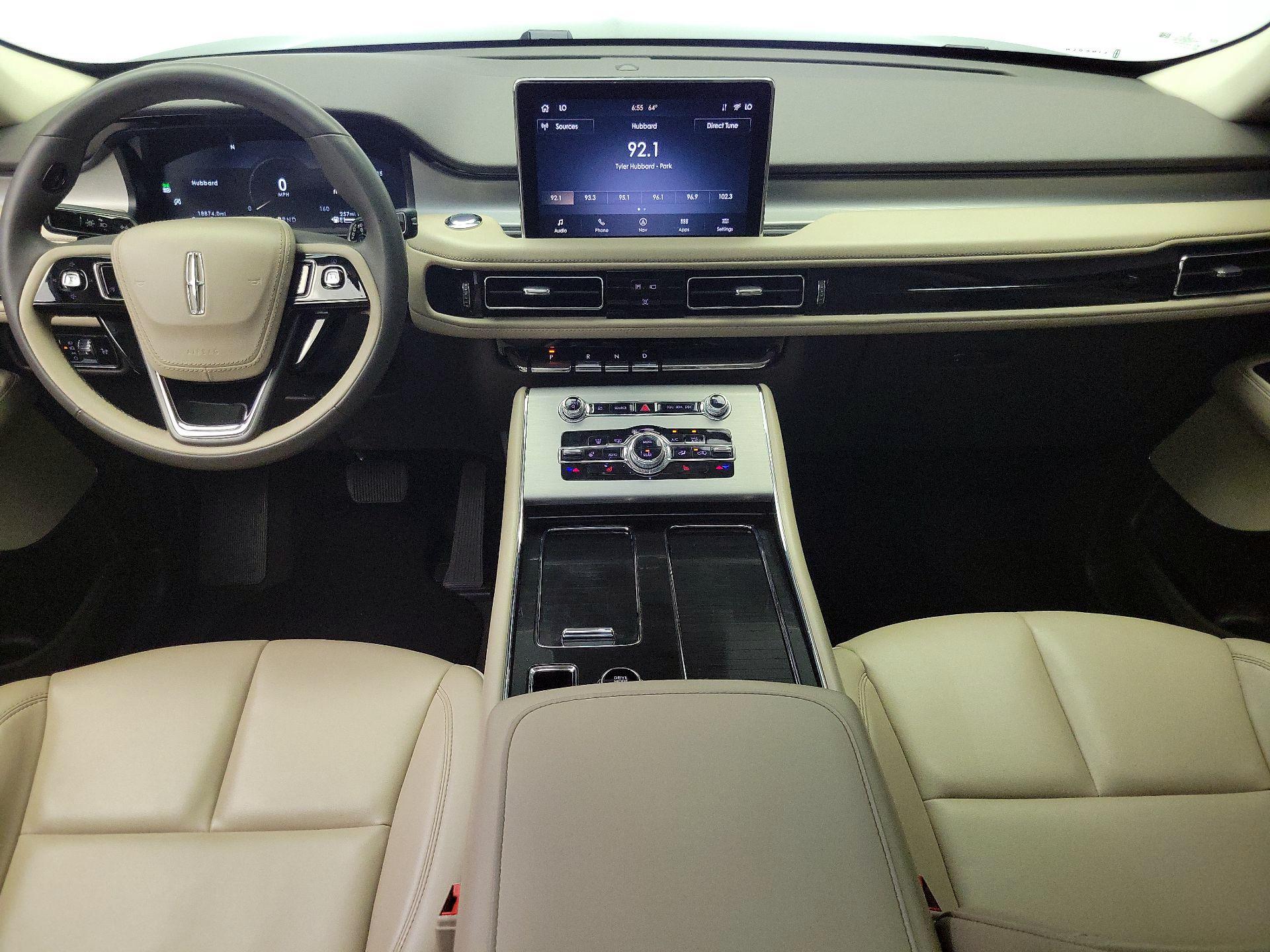 Thumbnail: 2023 Lincoln Aviator - 9