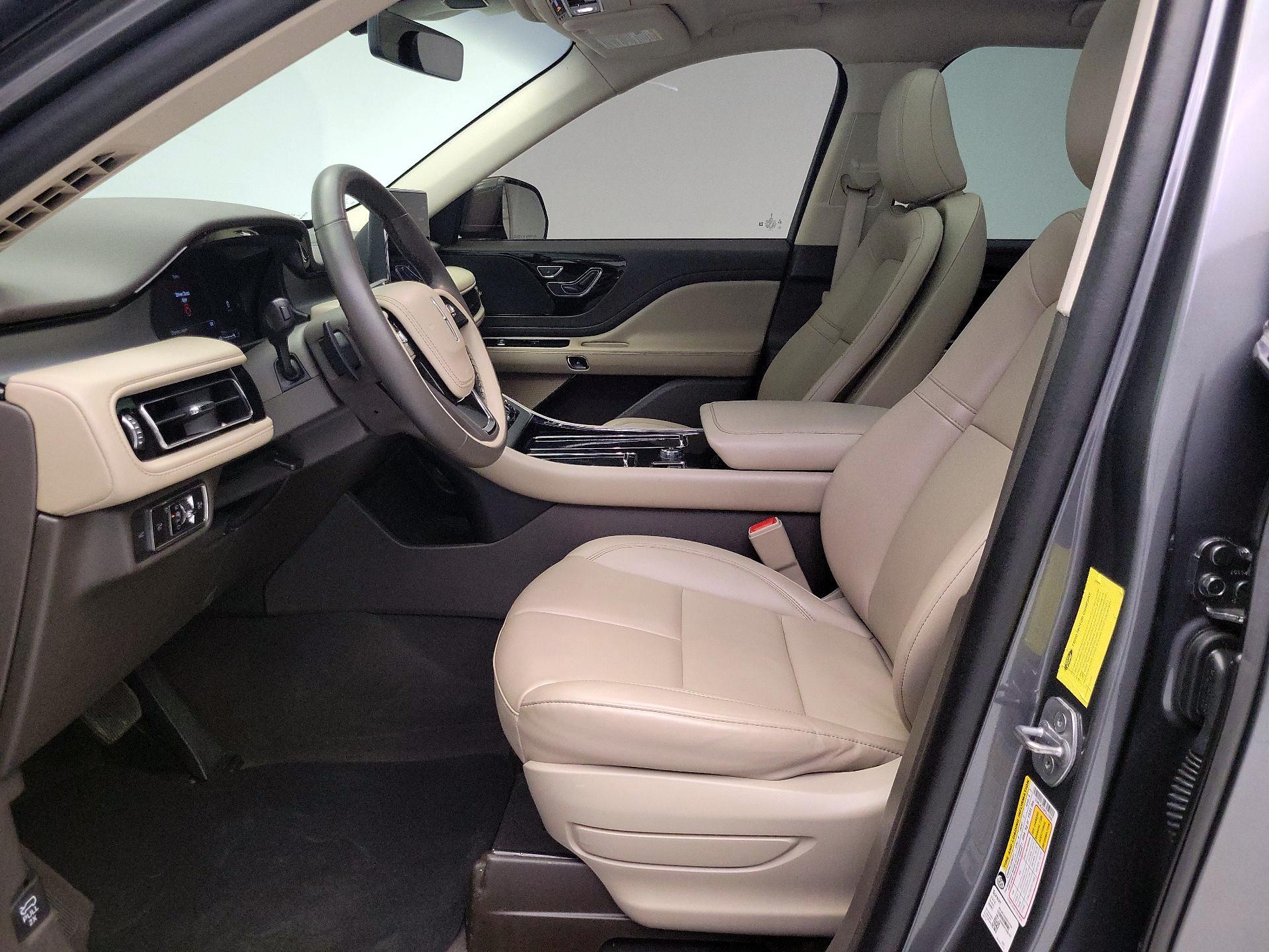Thumbnail: 2023 Lincoln Aviator - 11