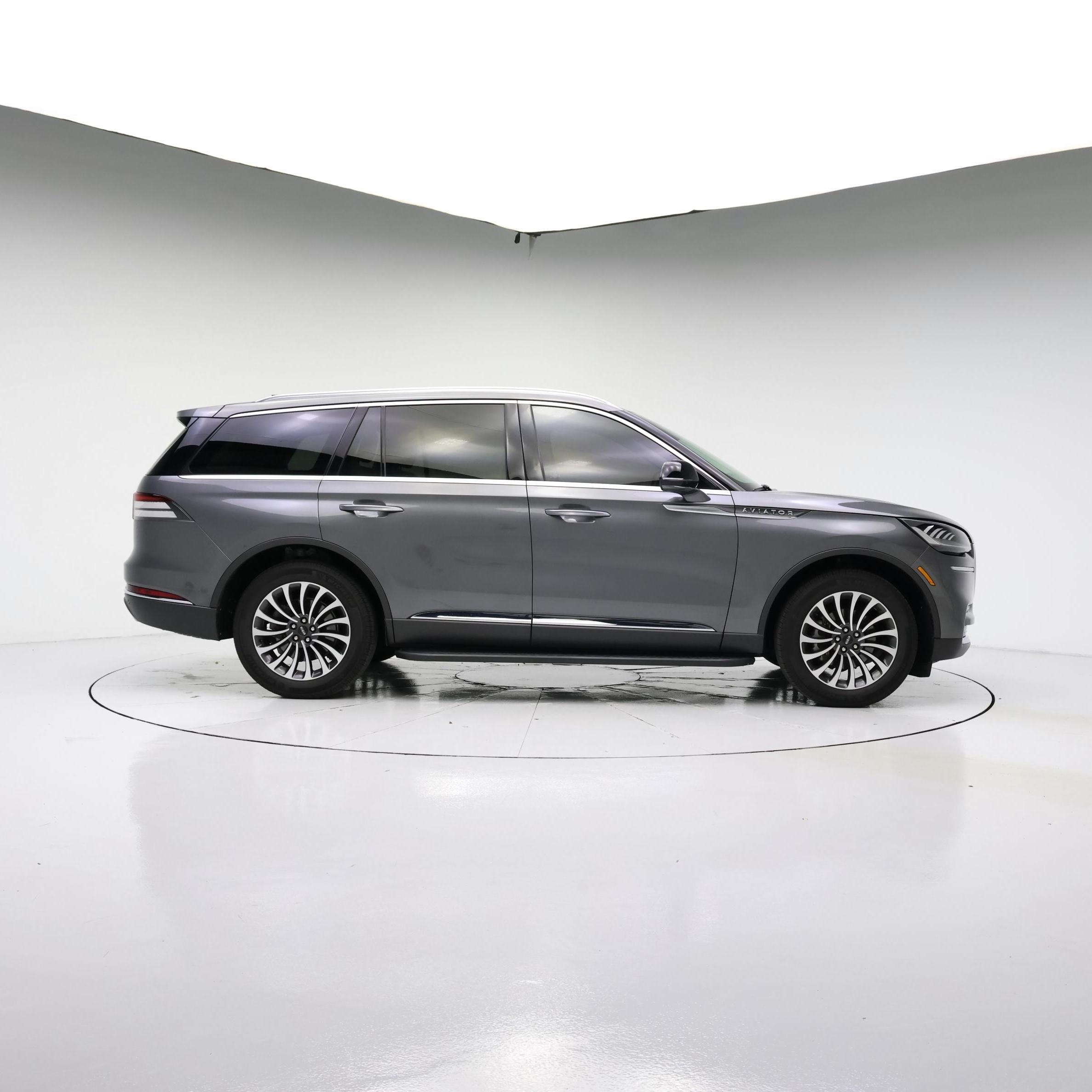 Thumbnail: 2023 Lincoln Aviator - 7