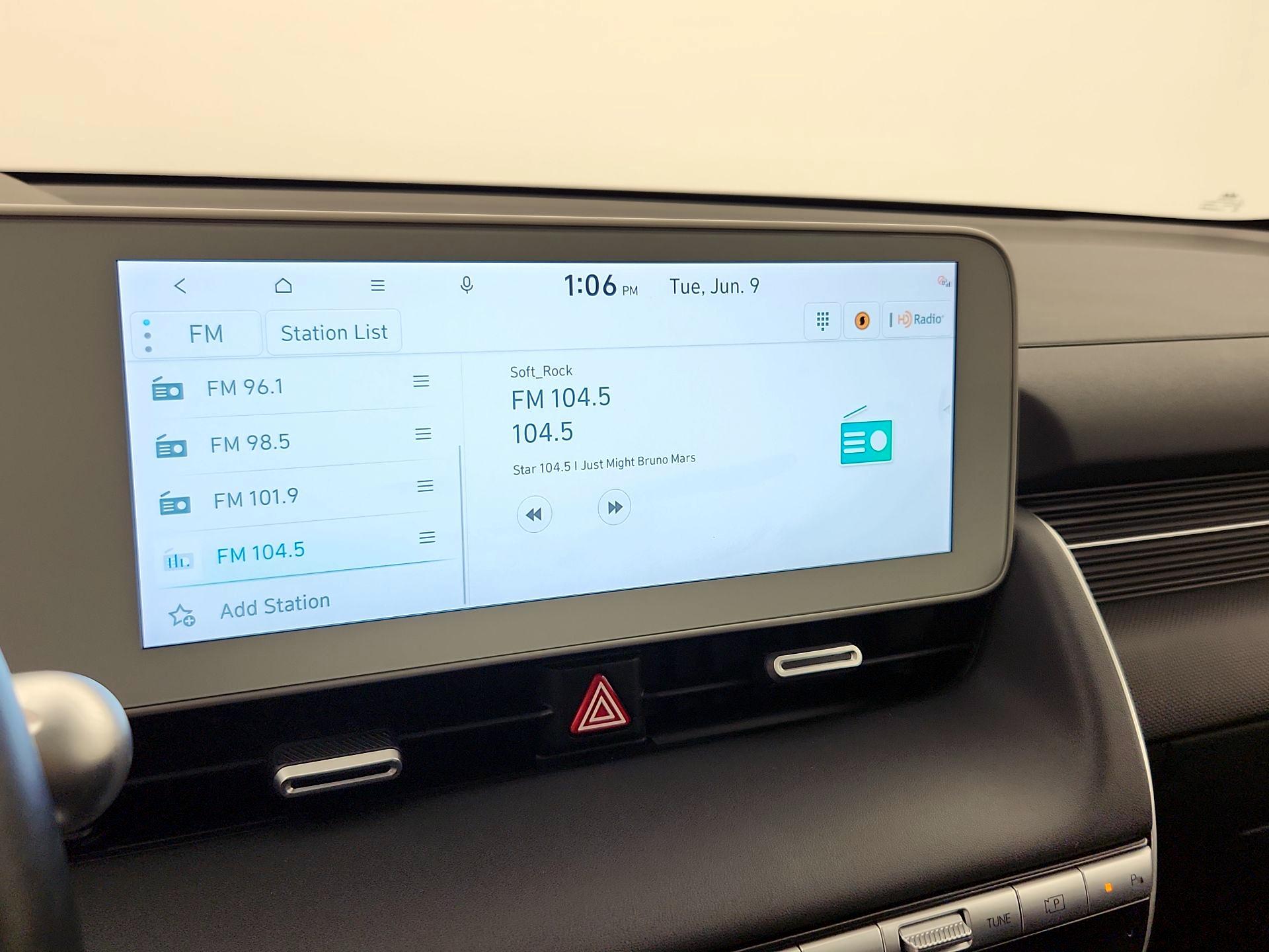 Thumbnail: 2022 Hyundai Ioniq 5 - 16
