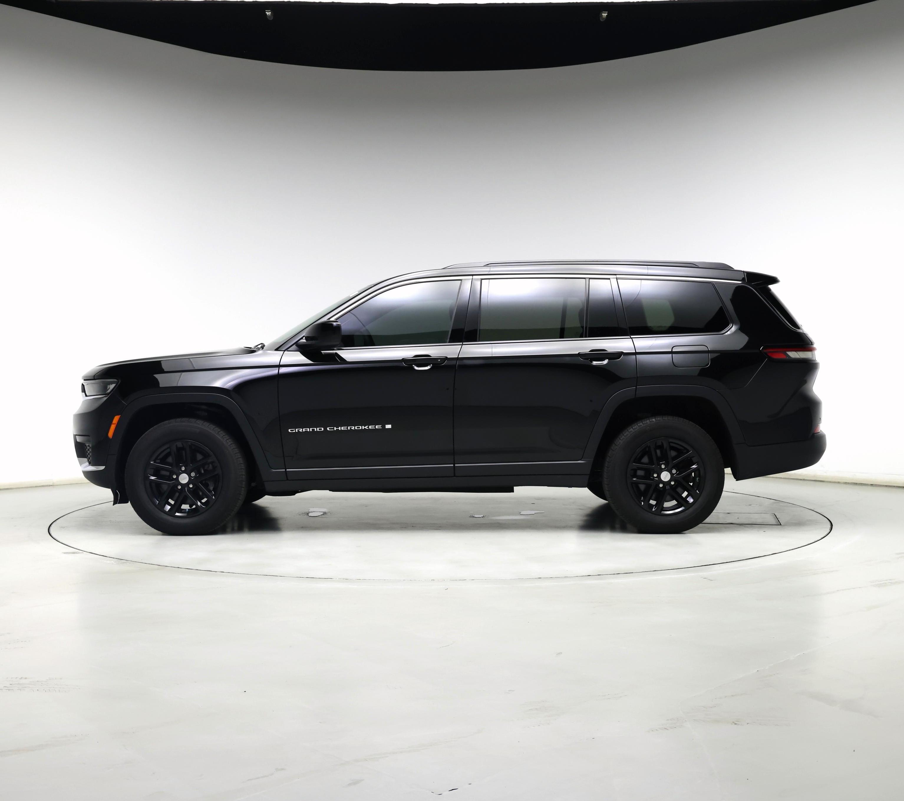 Thumbnail: 2024 Jeep Grand Cherokee L - 3