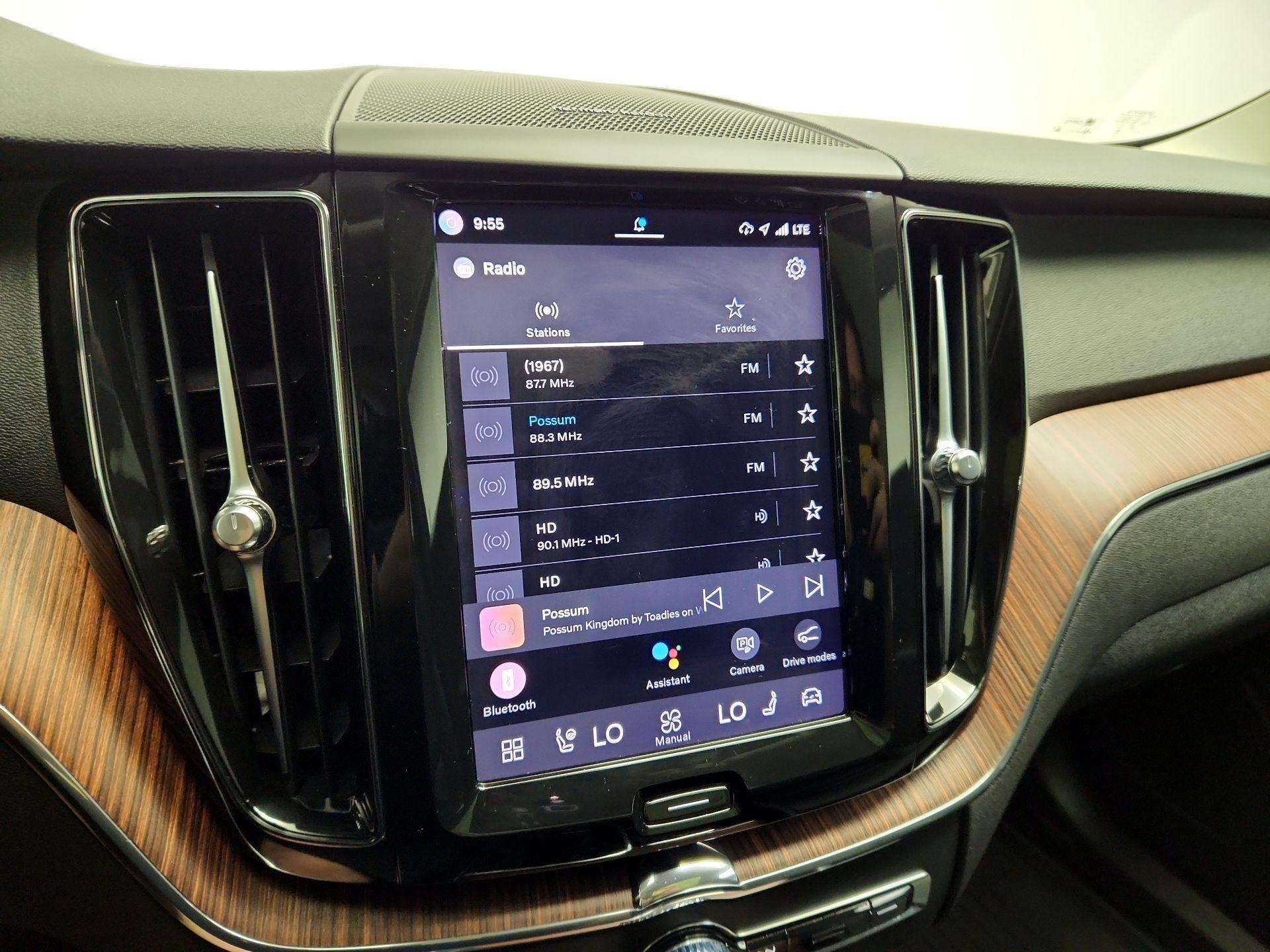 Thumbnail: 2023 Volvo XC60 - 15