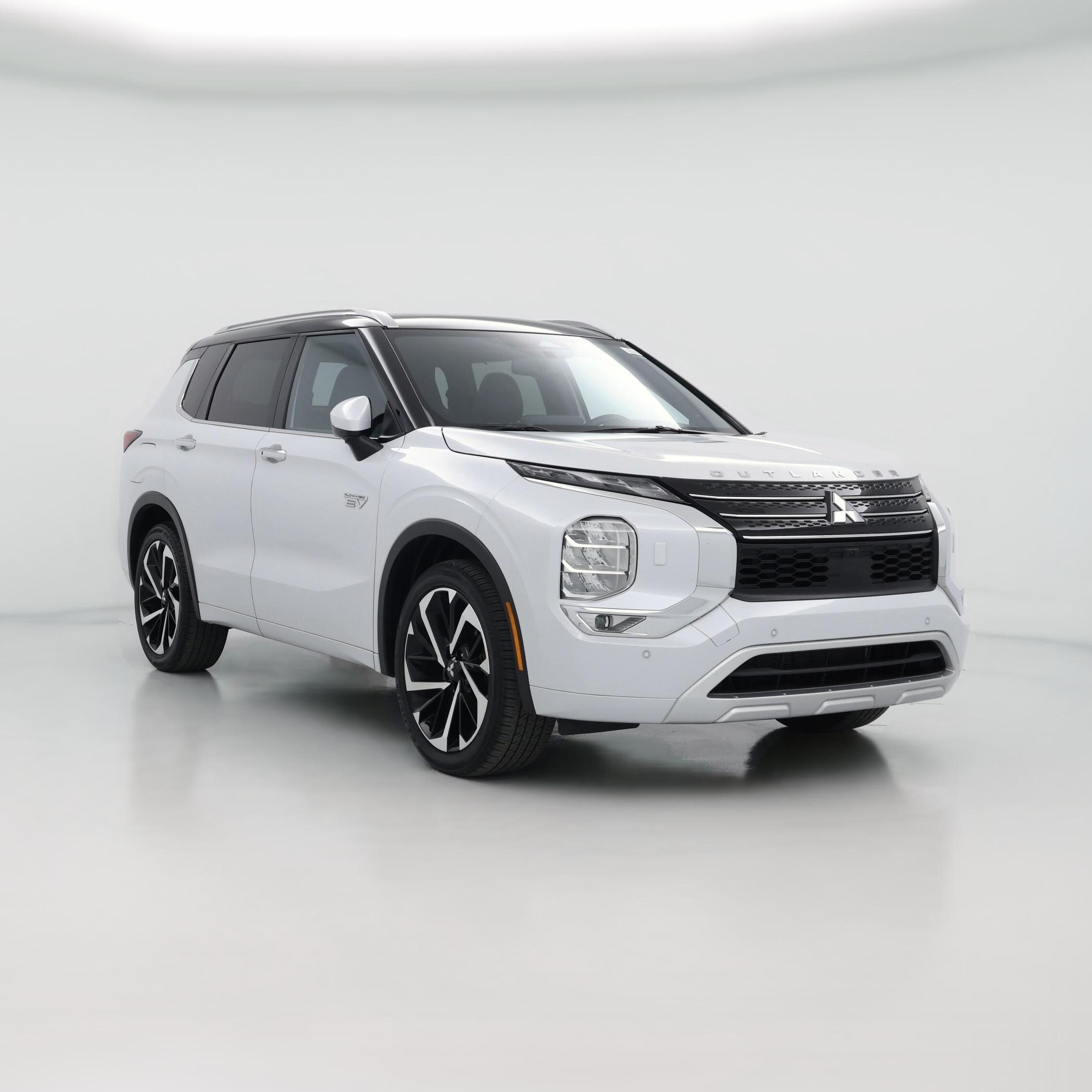 Thumbnail: 2025 Mitsubishi Outlander - 1