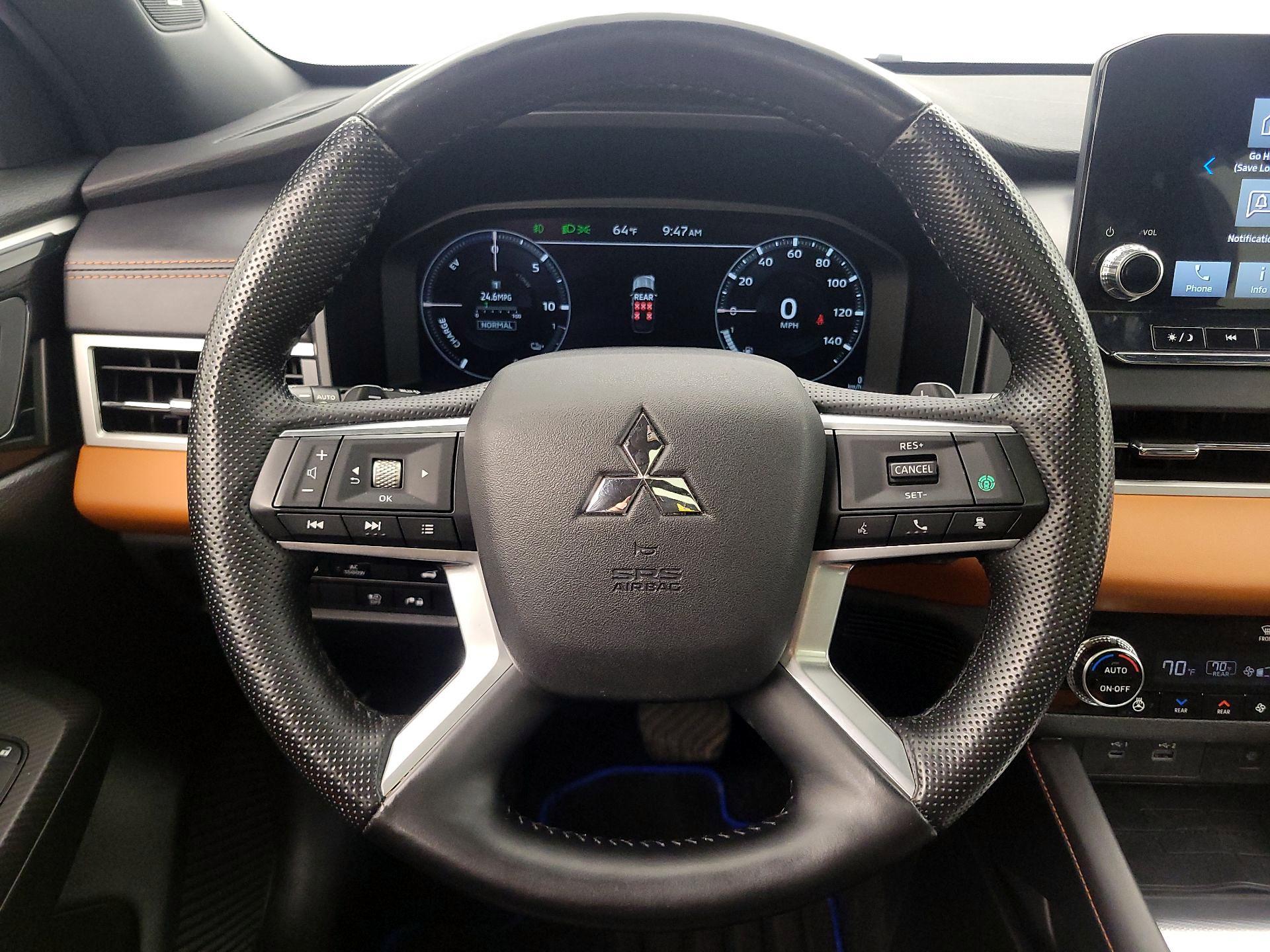 Thumbnail: 2025 Mitsubishi Outlander - 10